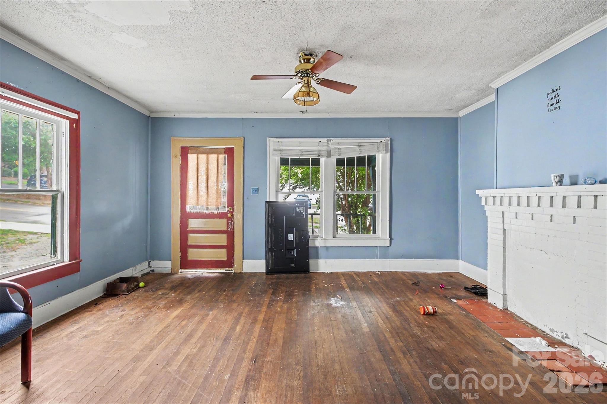 Single Family Residence at 509 W 1st Street, Winston Salem, photo 5 of 30