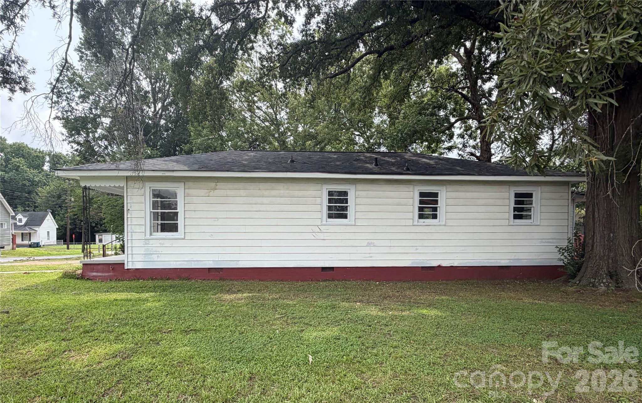 Single Family Residence at 508 N Shaver Street, Salisbury, photo 3 of 23