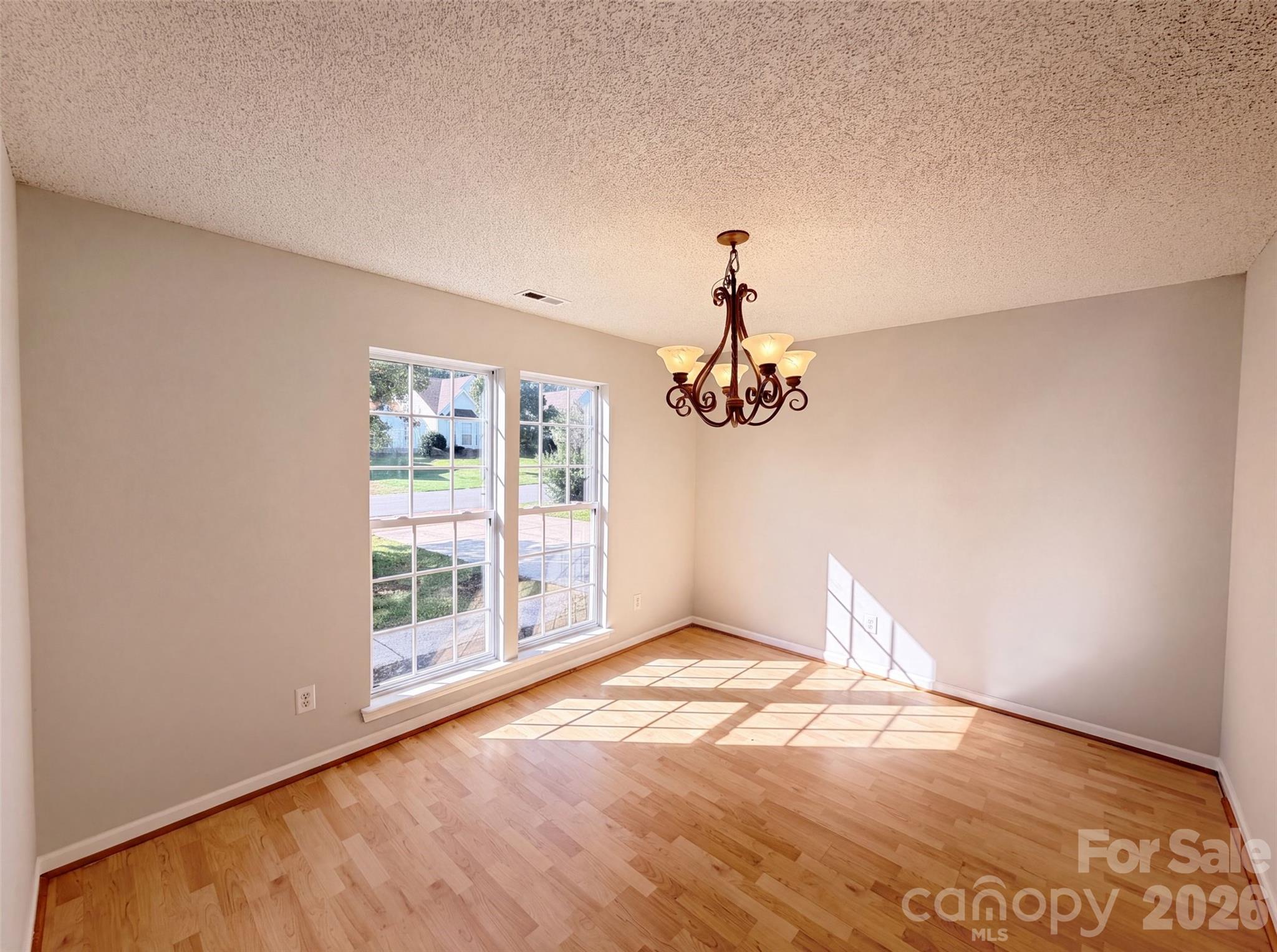 Single Family Residence at 3016 Wyntree Court, Matthews, photo 8 of 19