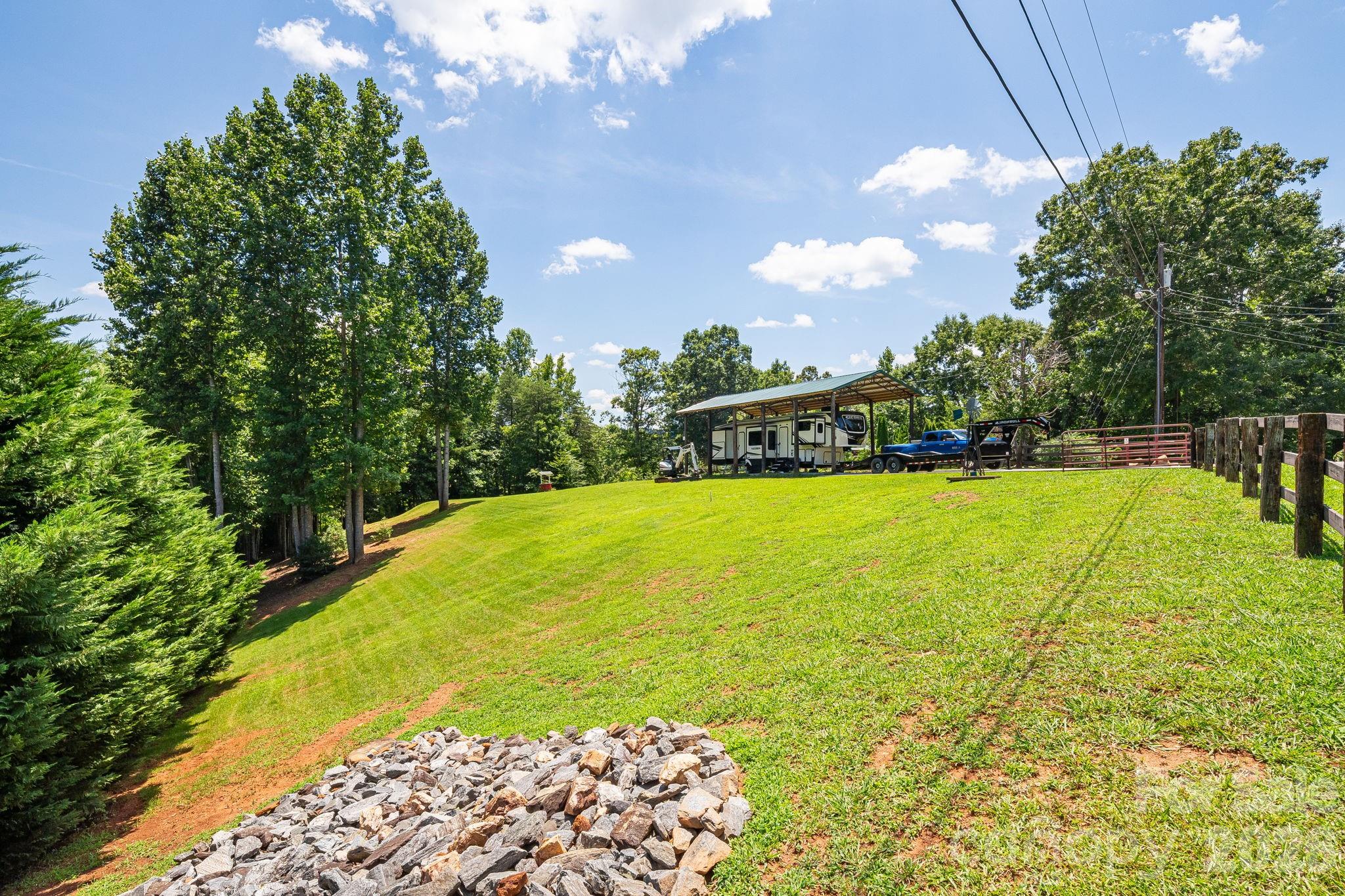 Single Family Residence at 340 and 298 Apache Path, Marion, photo 33 of 42