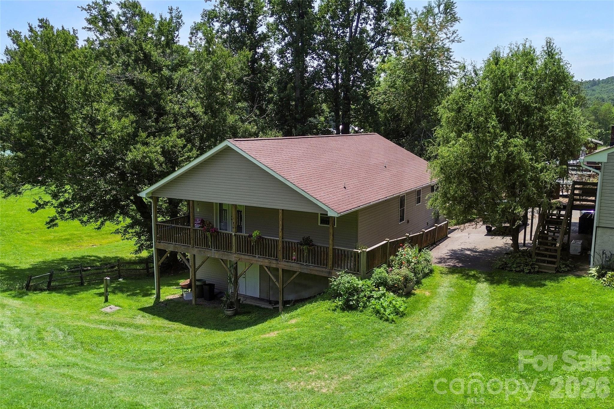 Single Family Residence at 611 Pole Creasman Road, Asheville, photo 4 of 48