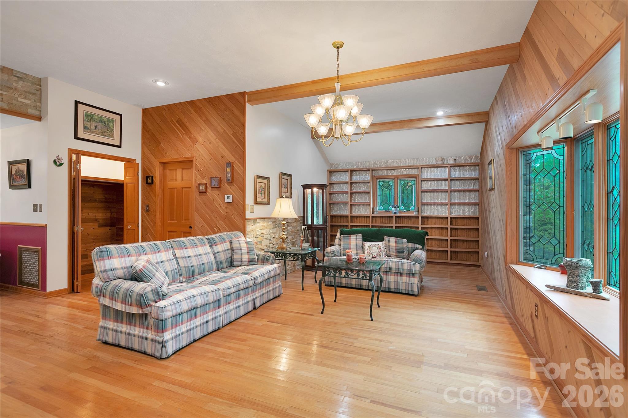 Wide open spaces are yours with the open concept between the living room, the library, the kitchen, breakfast bar and dining area! Stylish wood features everywhere.! - 275 Hubbard Hollow Road, Rosman