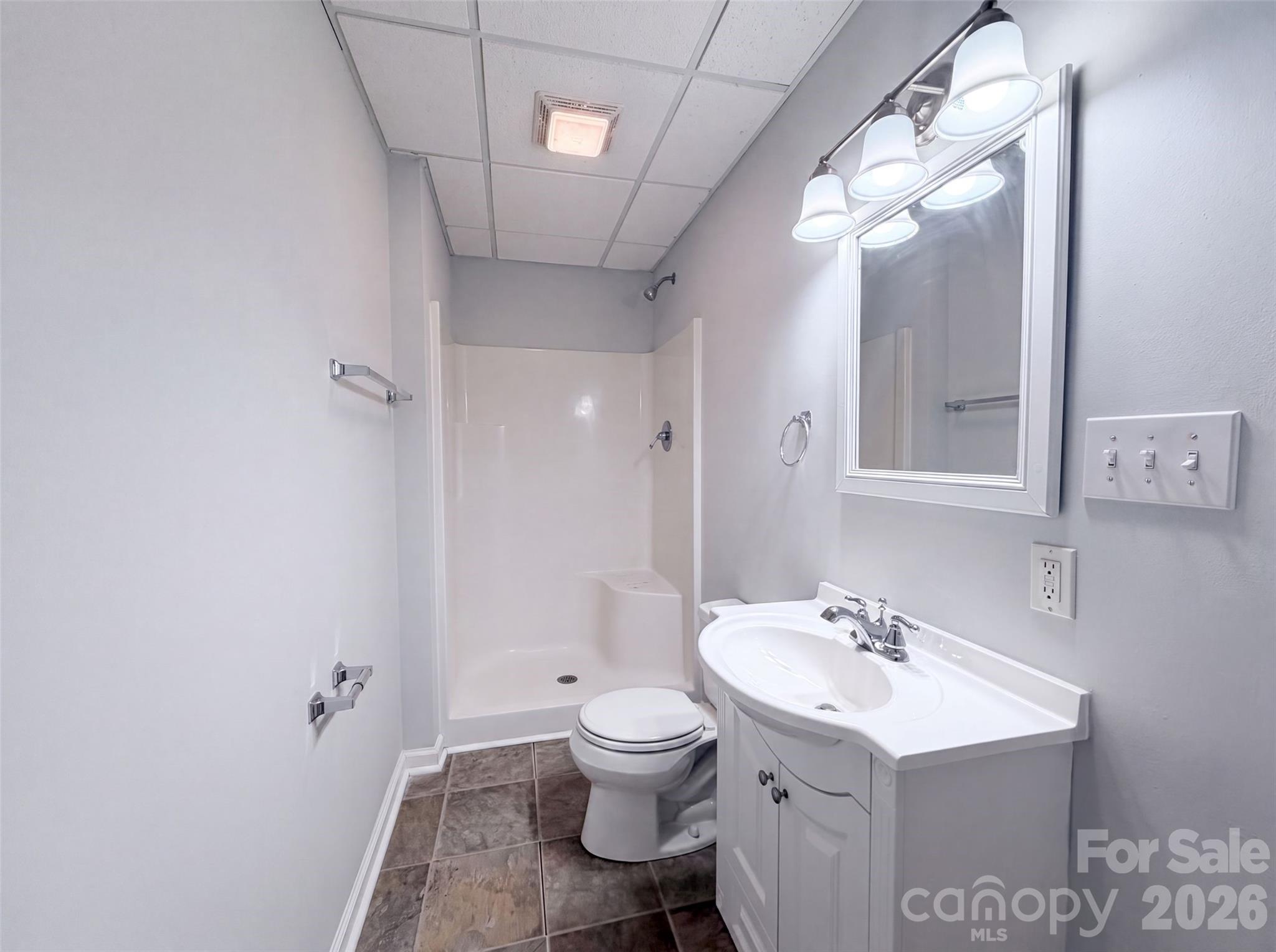 Single Family Residence at 106 Millbranch Lane, Statesville, photo 12 of 19