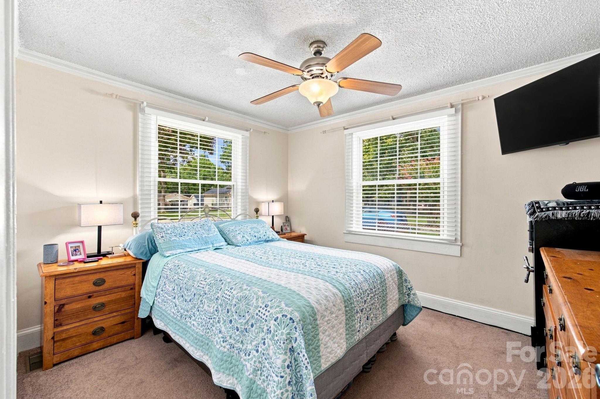 Single Family Residence at 2102 Englewood Street, Kannapolis, photo 7 of 34
