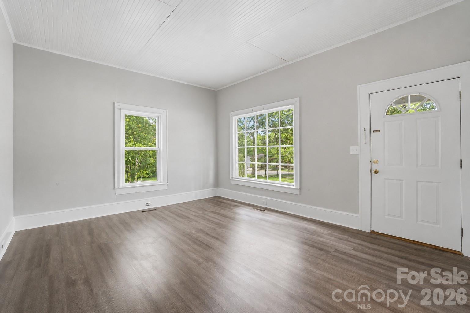 Single Family Residence at 322 Willow Street, Gastonia, photo 4 of 29