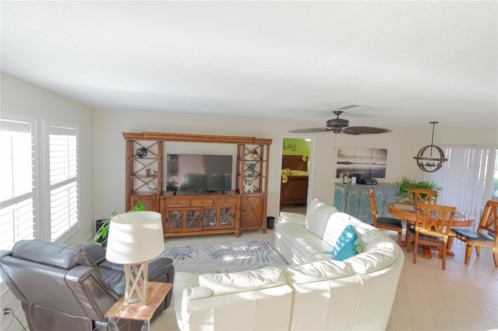Single Family Residence at 755 KENT RD, VENICE, photo 9 of 22