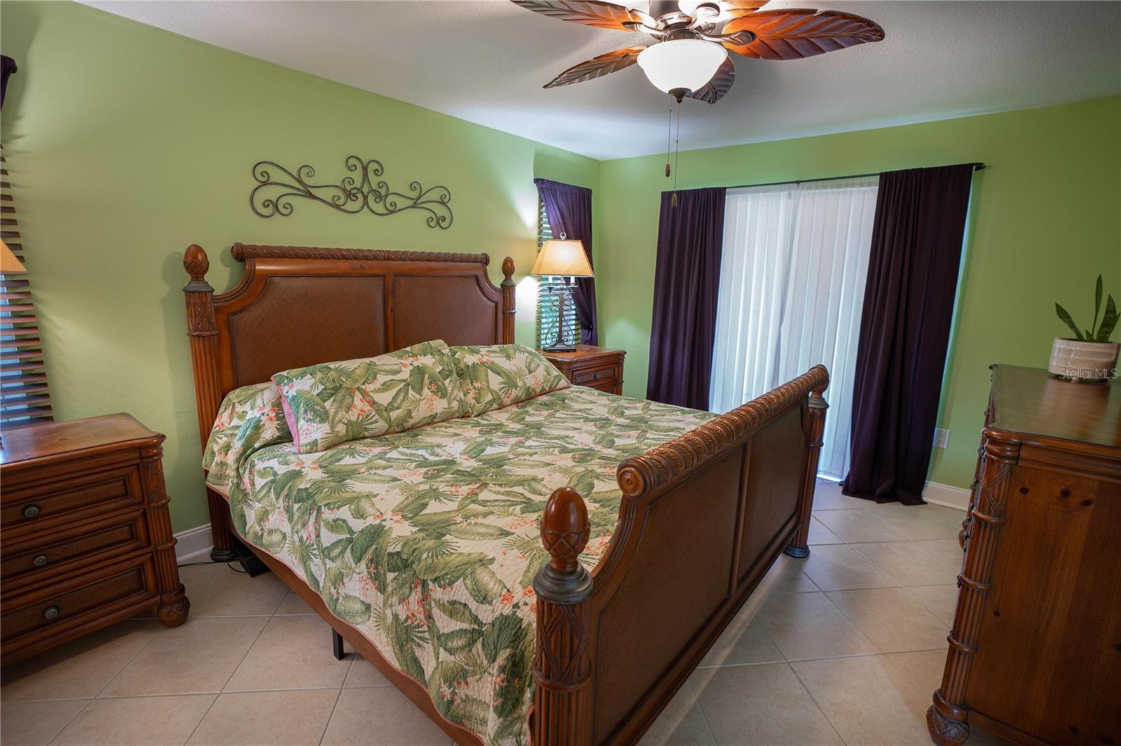 Single Family Residence at 755 KENT RD, VENICE, photo 10 of 22