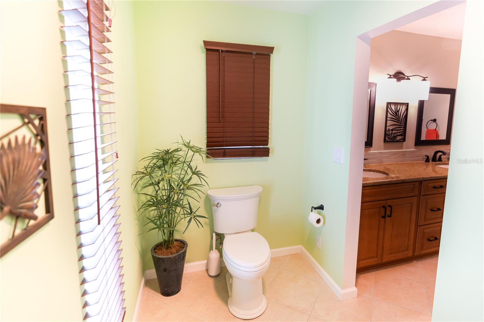 Single Family Residence at 755 KENT RD, VENICE, photo 11 of 22