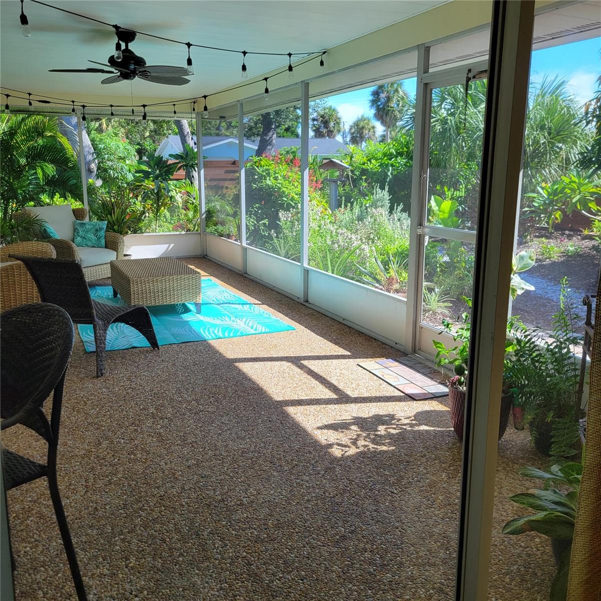 Single Family Residence at 755 KENT RD, VENICE, photo 14 of 22