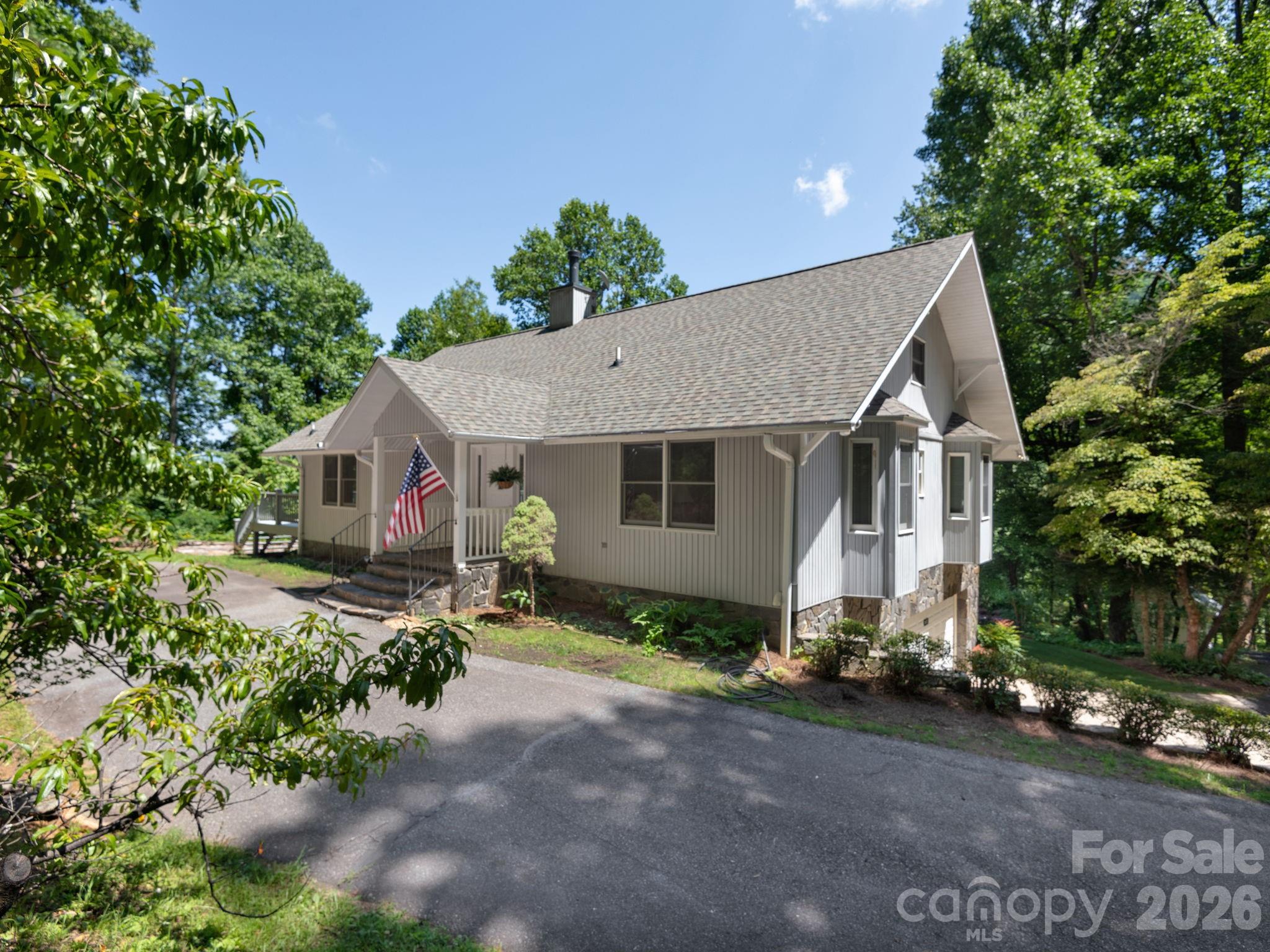 Welcome to 1572 Brushy Fork Dr, Sylva NC - 1572 Brushy Fork Road, Sylva