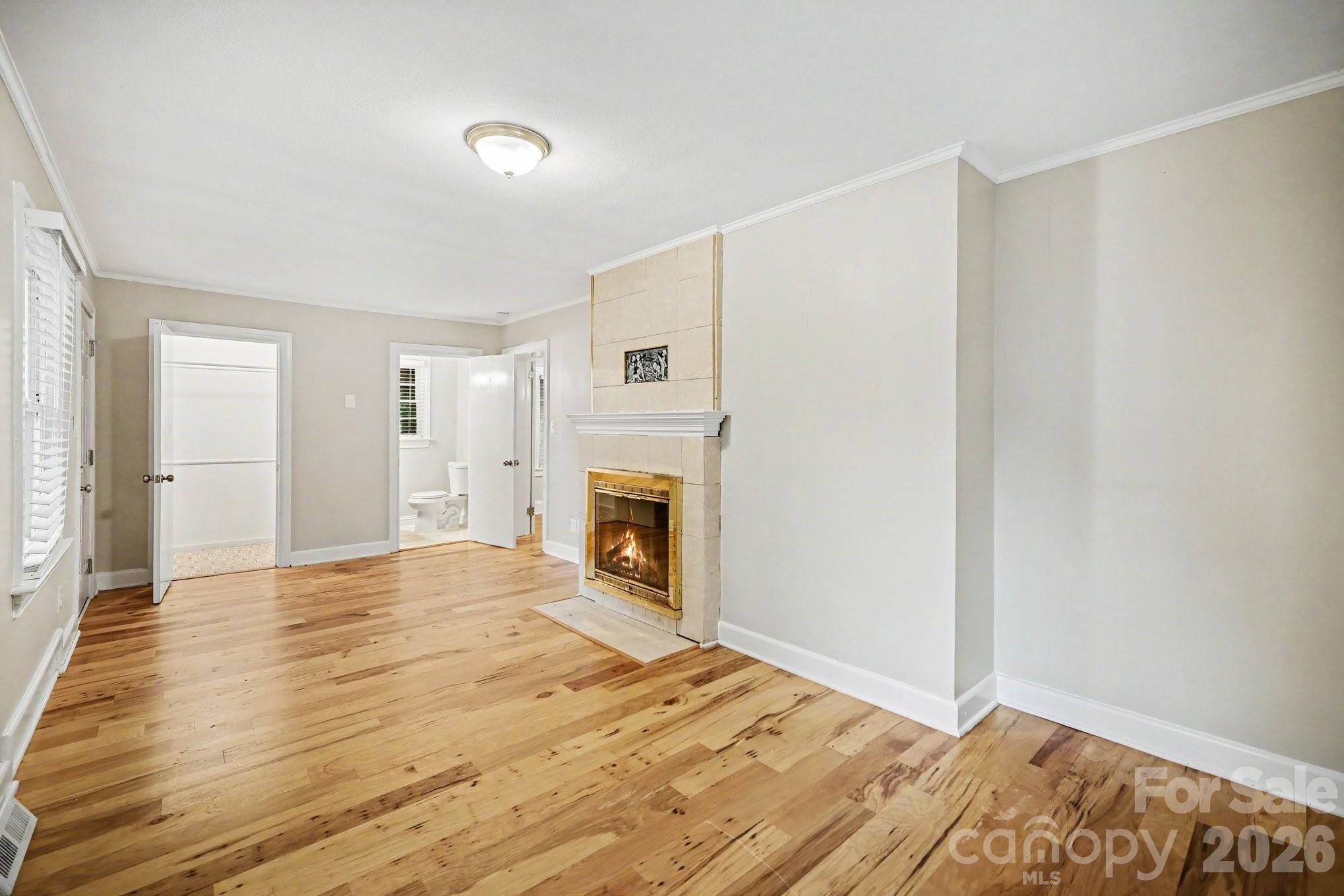 Single Family Residence at 704 1st Avenue Place NE, Conover, photo 7 of 28