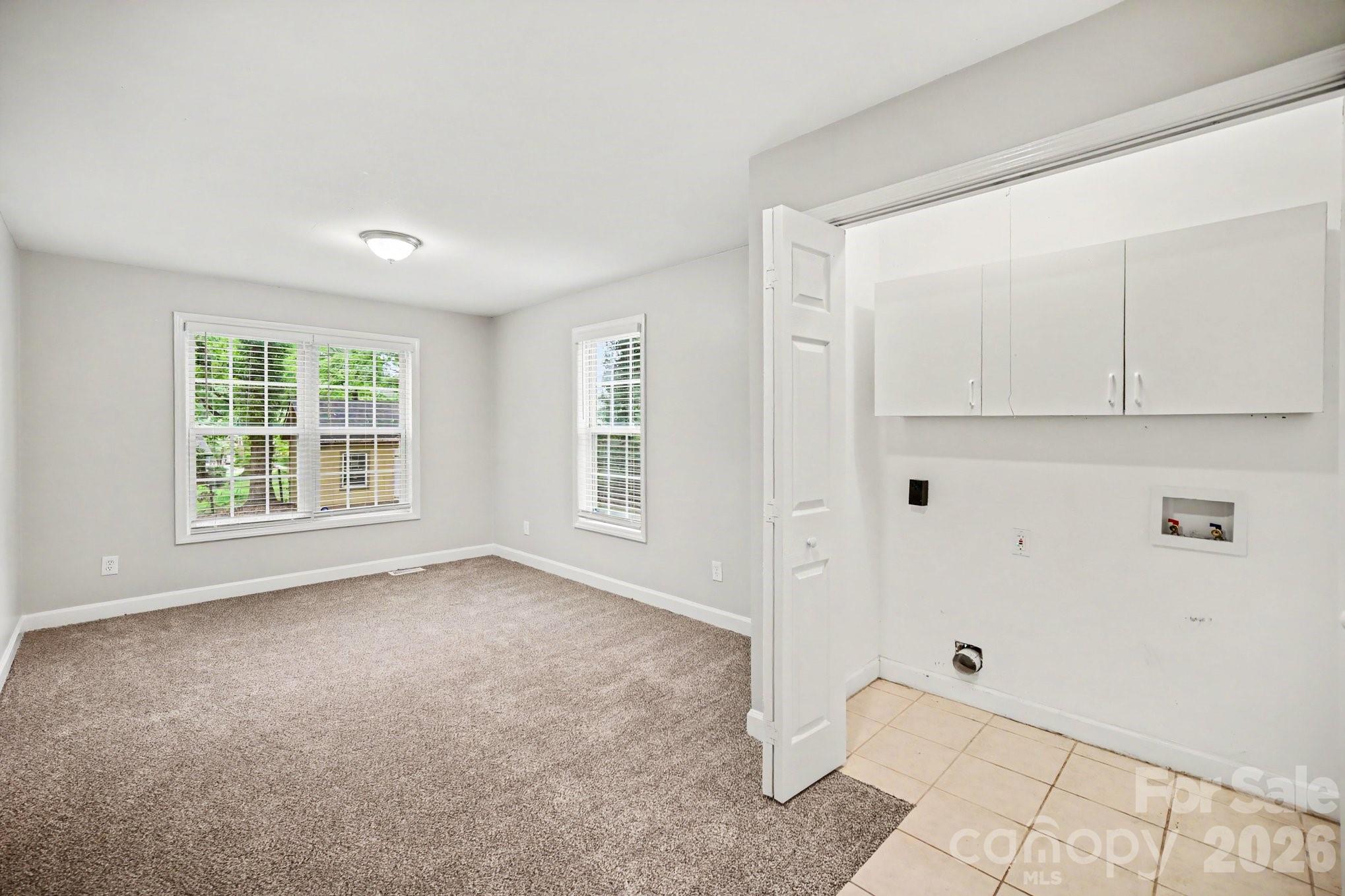 Single Family Residence at 704 1st Avenue Place NE, Conover, photo 10 of 28