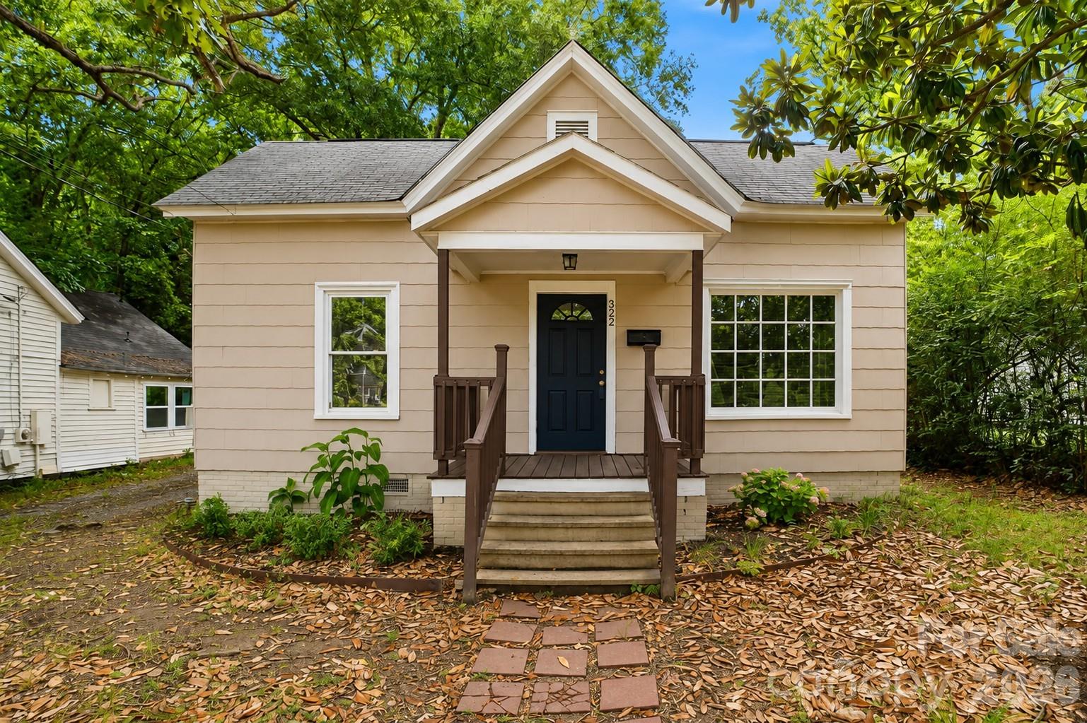 Single Family Residence at 322 Willow Street, Gastonia, photo 2 of 29