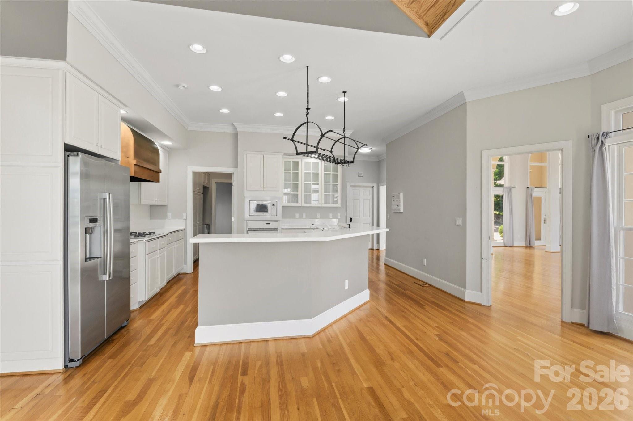 Single Family Residence at 705 Lake Club Drive, Nebo, photo 14 of 46