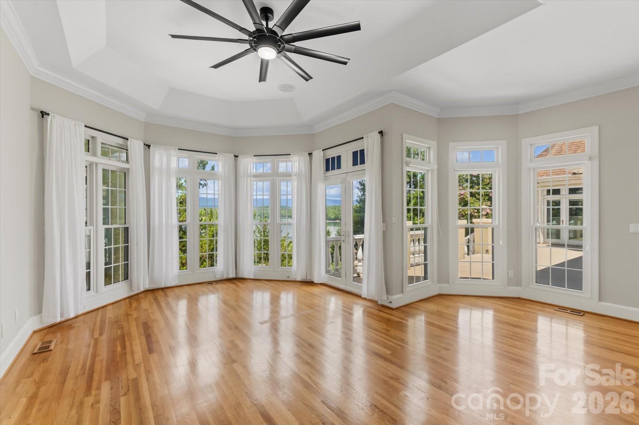 Single Family Residence at 705 Lake Club Drive, Nebo, photo 18 of 46