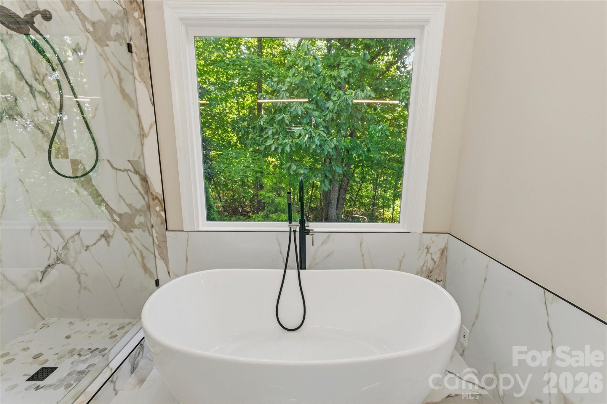 Single Family Residence at 705 Lake Club Drive, Nebo, photo 22 of 46