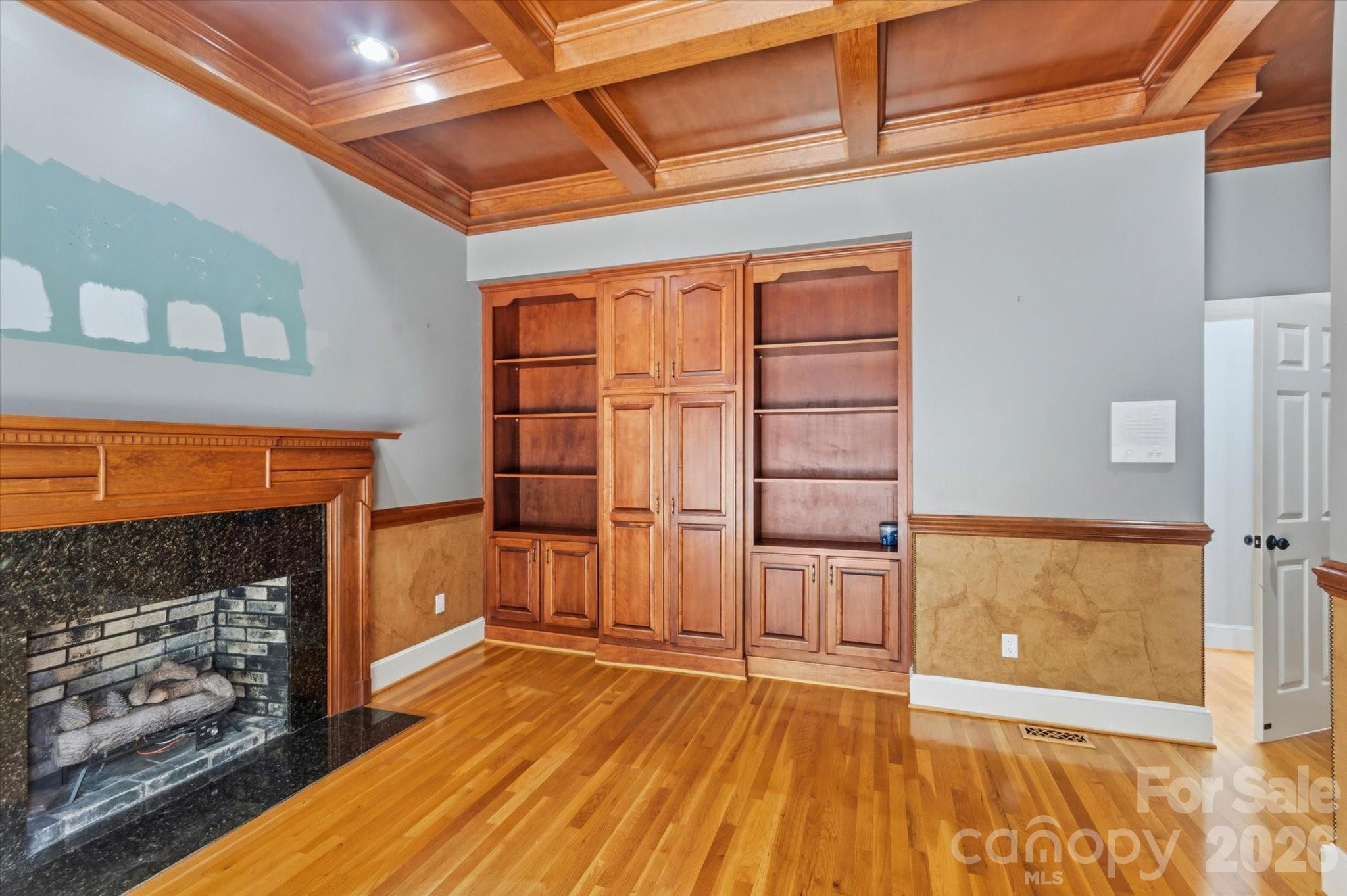 Single Family Residence at 705 Lake Club Drive, Nebo, photo 26 of 46