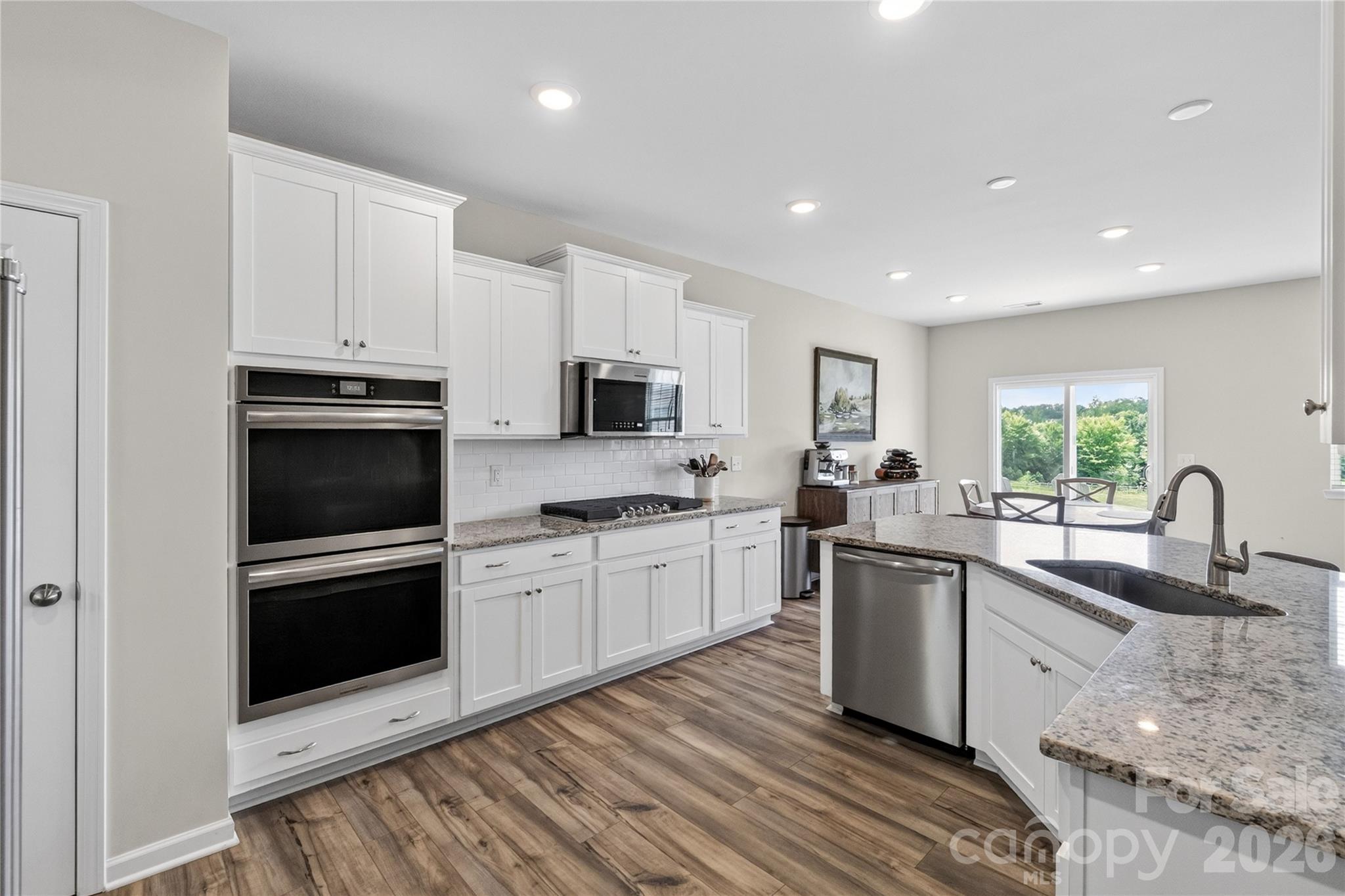 Single Family Residence at 252 Kennerly Center Drive, Mooresville, photo 3 of 40