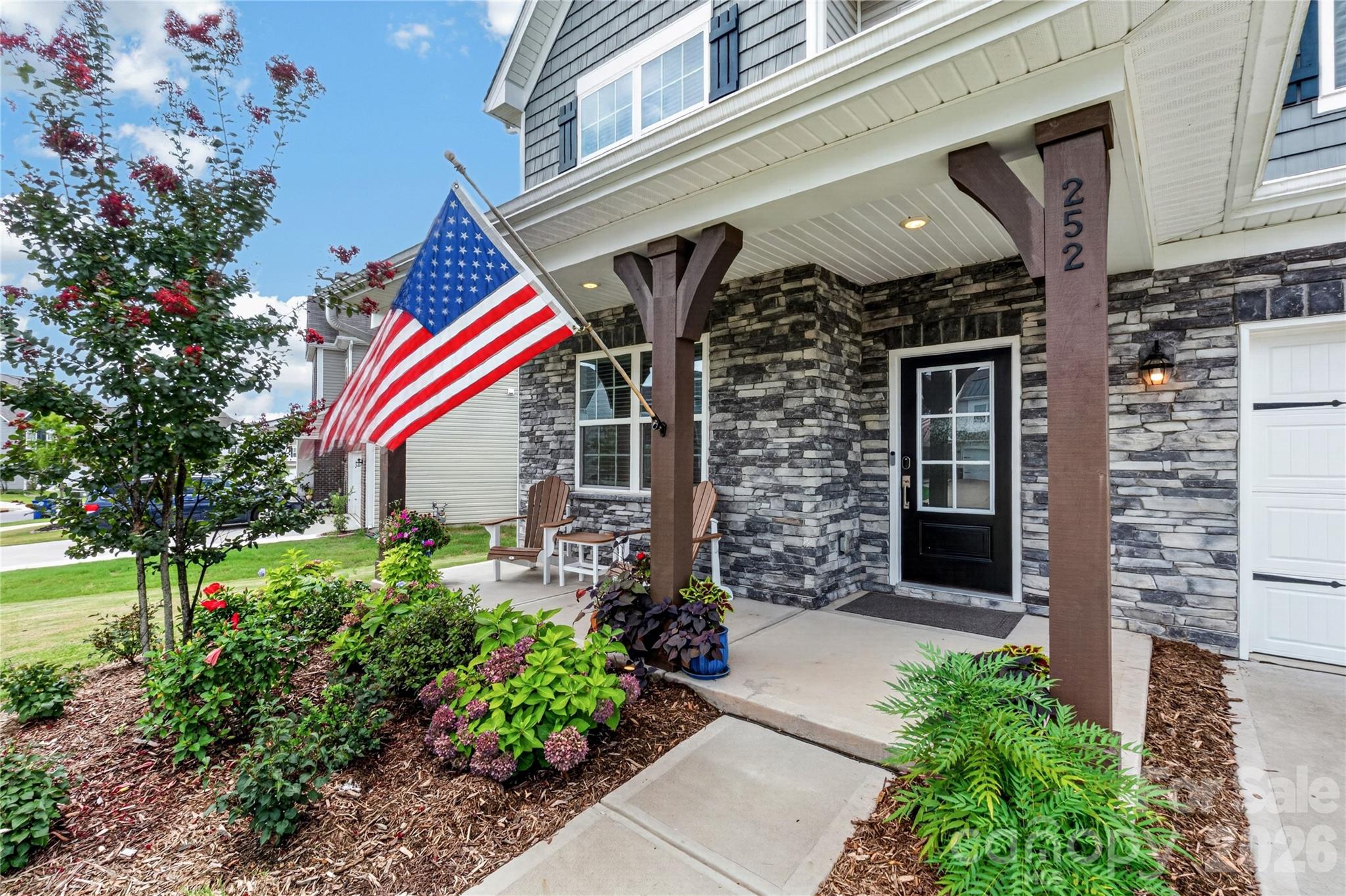 Single Family Residence at 252 Kennerly Center Drive, Mooresville, photo 5 of 40