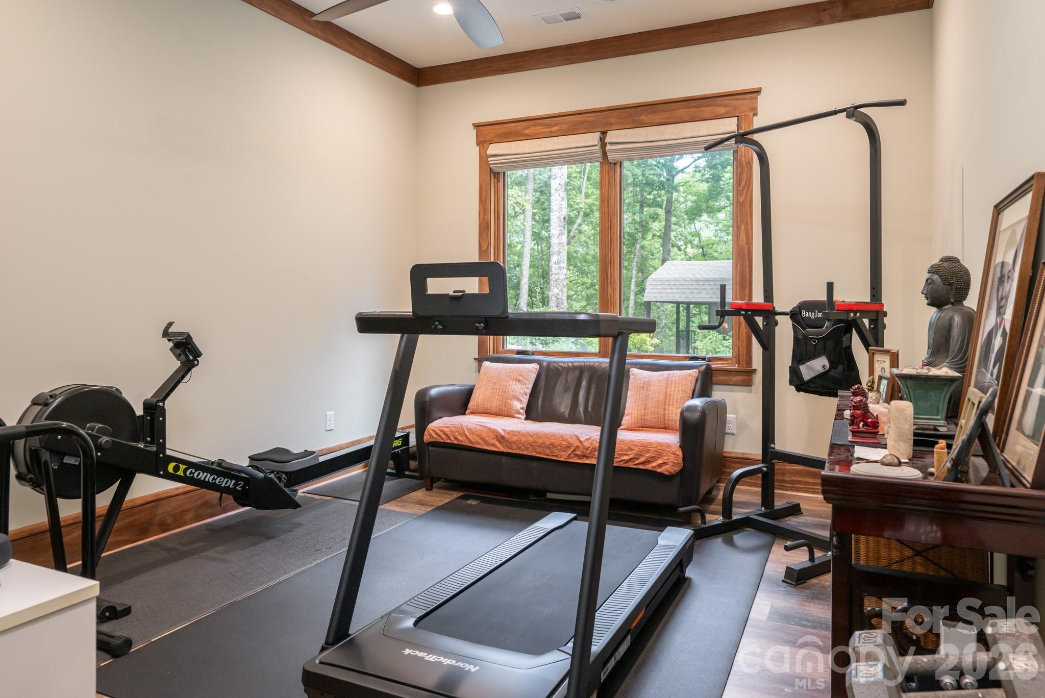 Single Family Residence at 403 Thunder Mountain Road, Hendersonville, photo 32 of 48