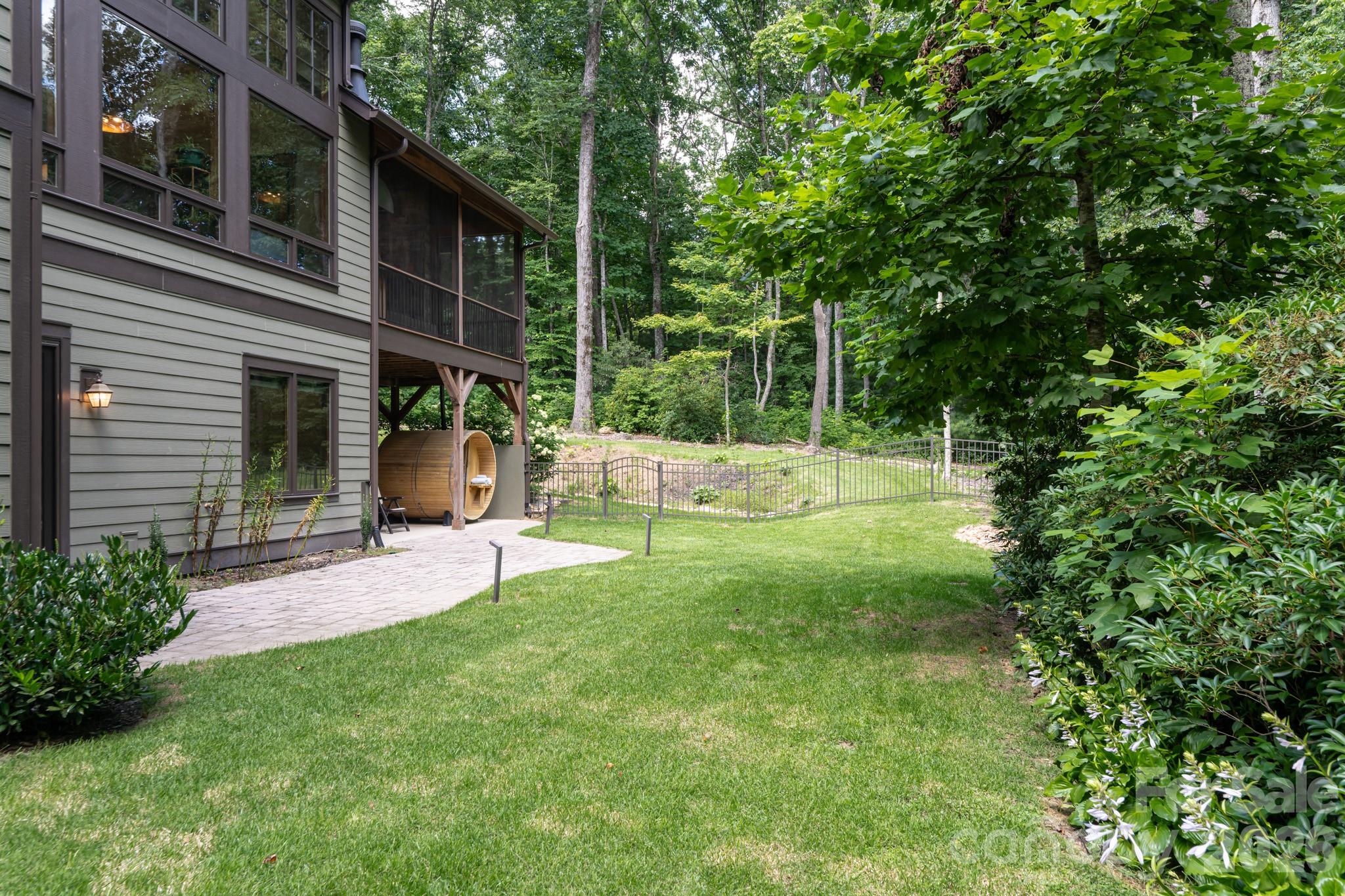 Level, fenced back yard - 403 Thunder Mountain Road, Hendersonville