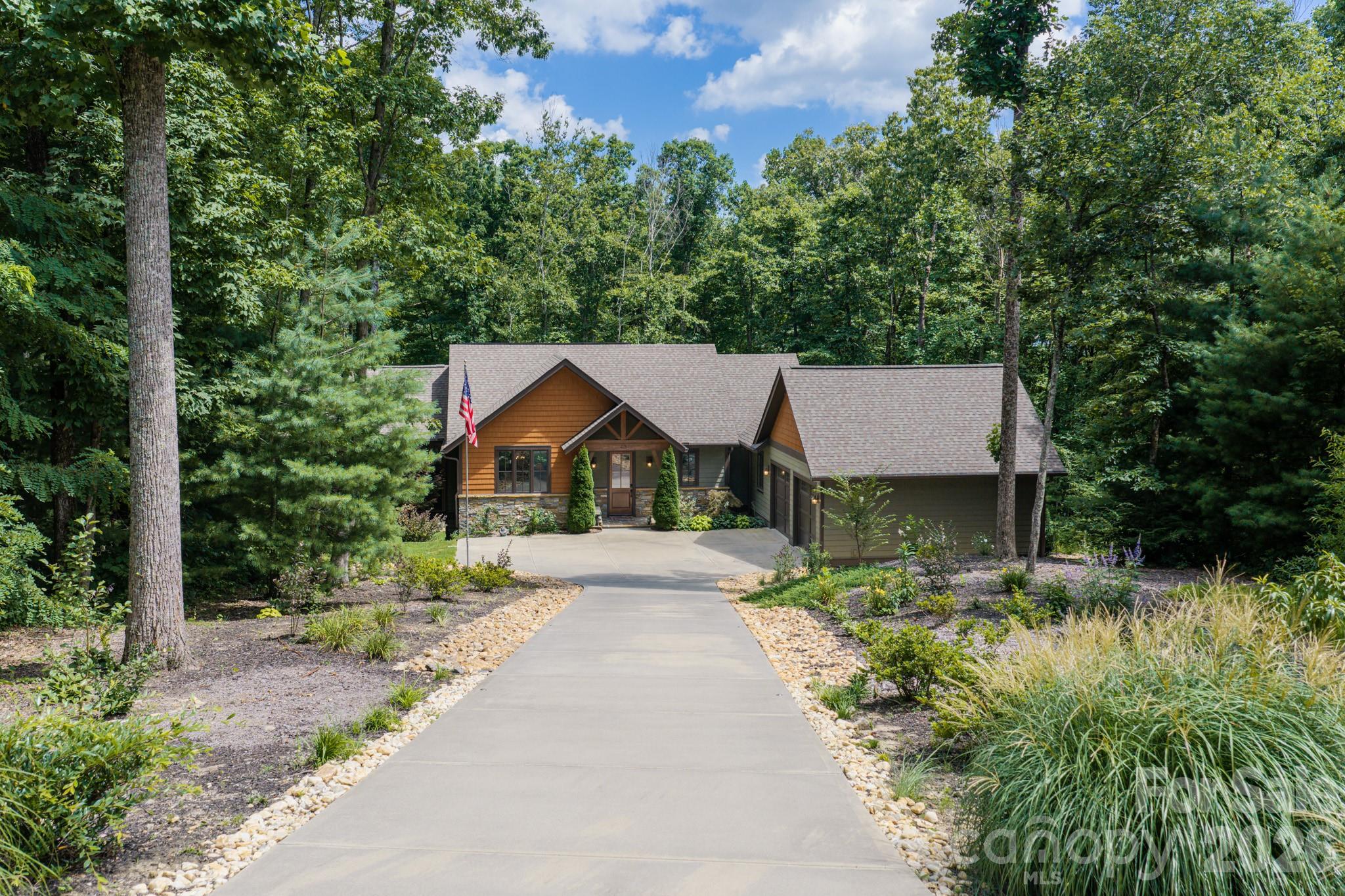 Single Family Residence at 403 Thunder Mountain Road, Hendersonville, photo 48 of 48