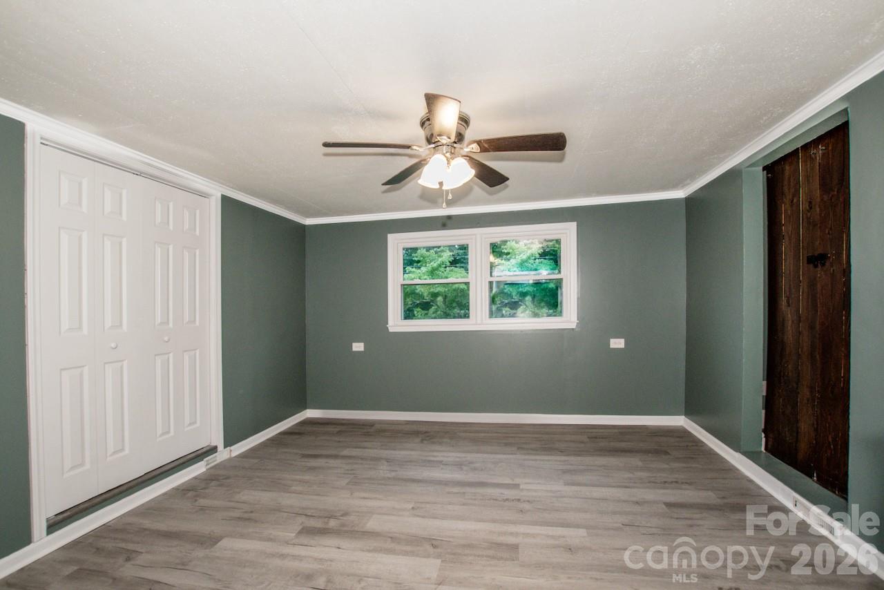 Single Family Residence at 1317 Meadowbrook Circle, Salisbury, photo 19 of 31