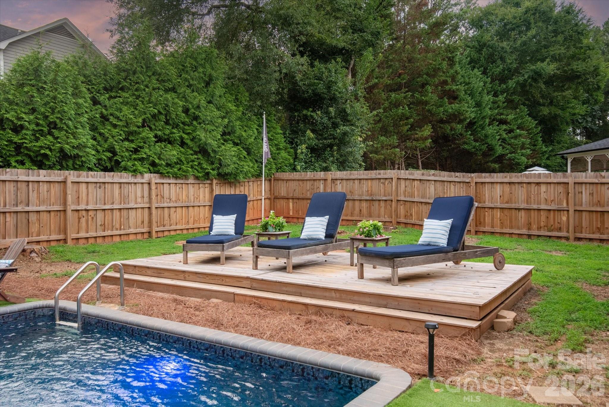 Additional green space to play - 1235 Old Coach Lane, Rock Hill