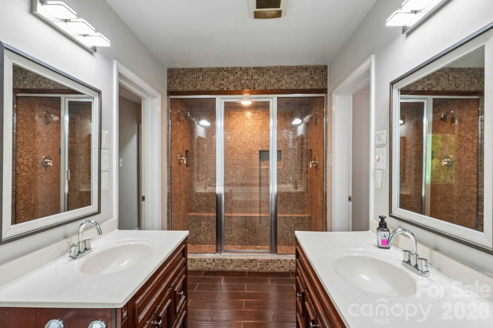 Single Family Residence at 407 Robinwood Drive, Shelby, photo 15 of 48