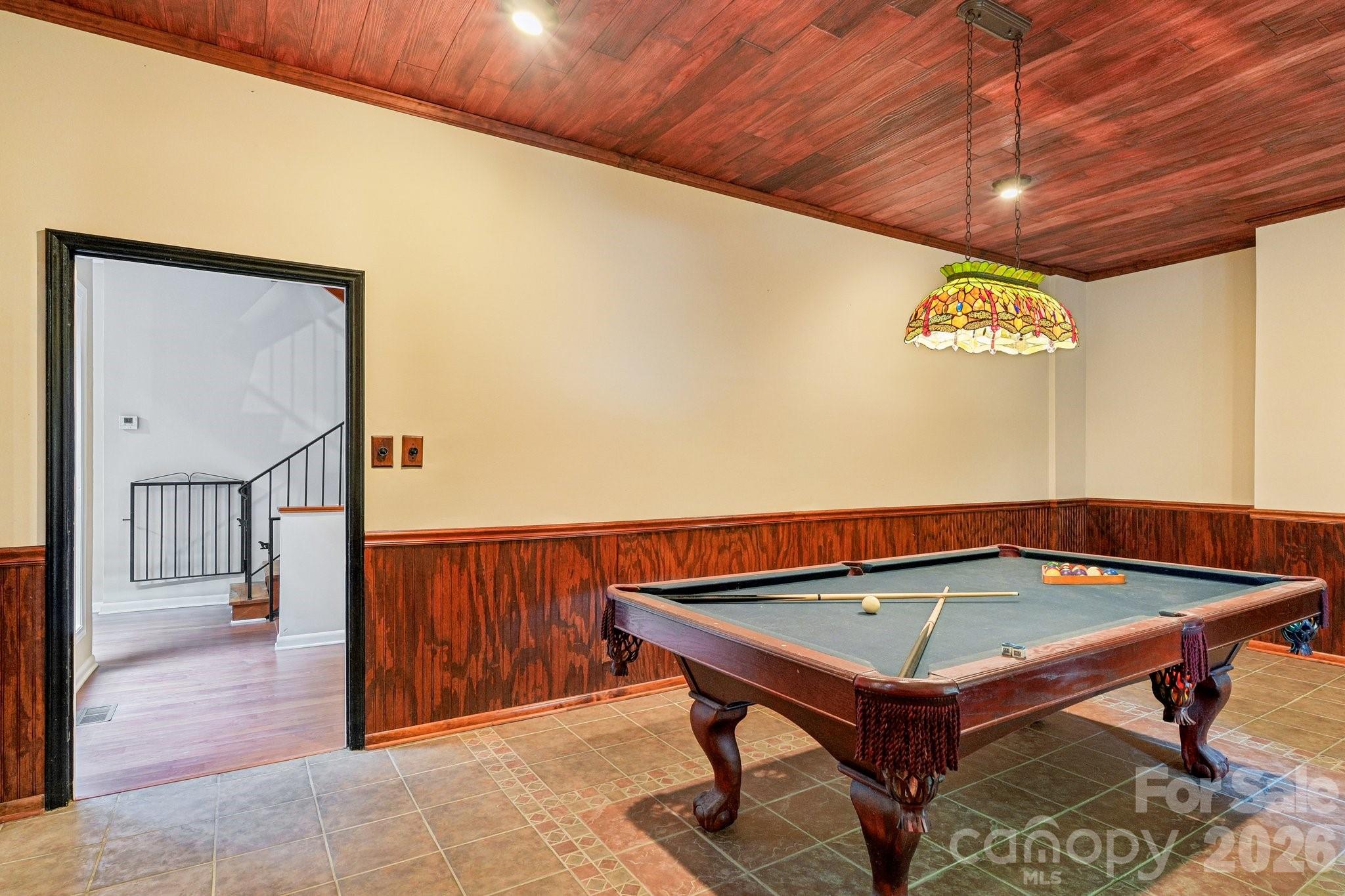 Single Family Residence at 407 Robinwood Drive, Shelby, photo 28 of 48