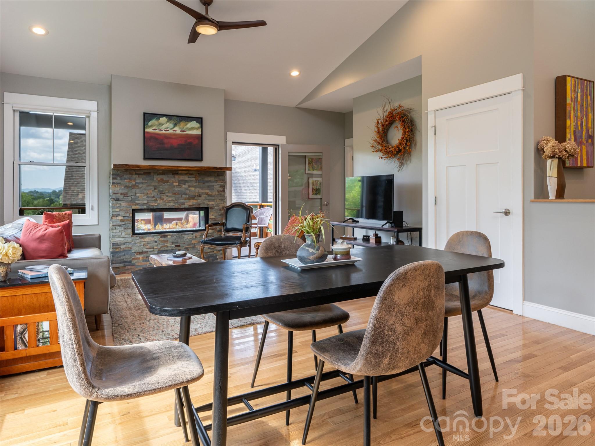 Townhouse at 309 Ava Lane, Asheville, photo 15 of 43