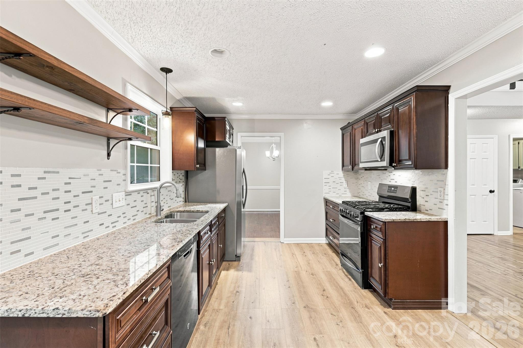 Single Family Residence at 2336 Mill House Lane, Matthews, photo 9 of 27