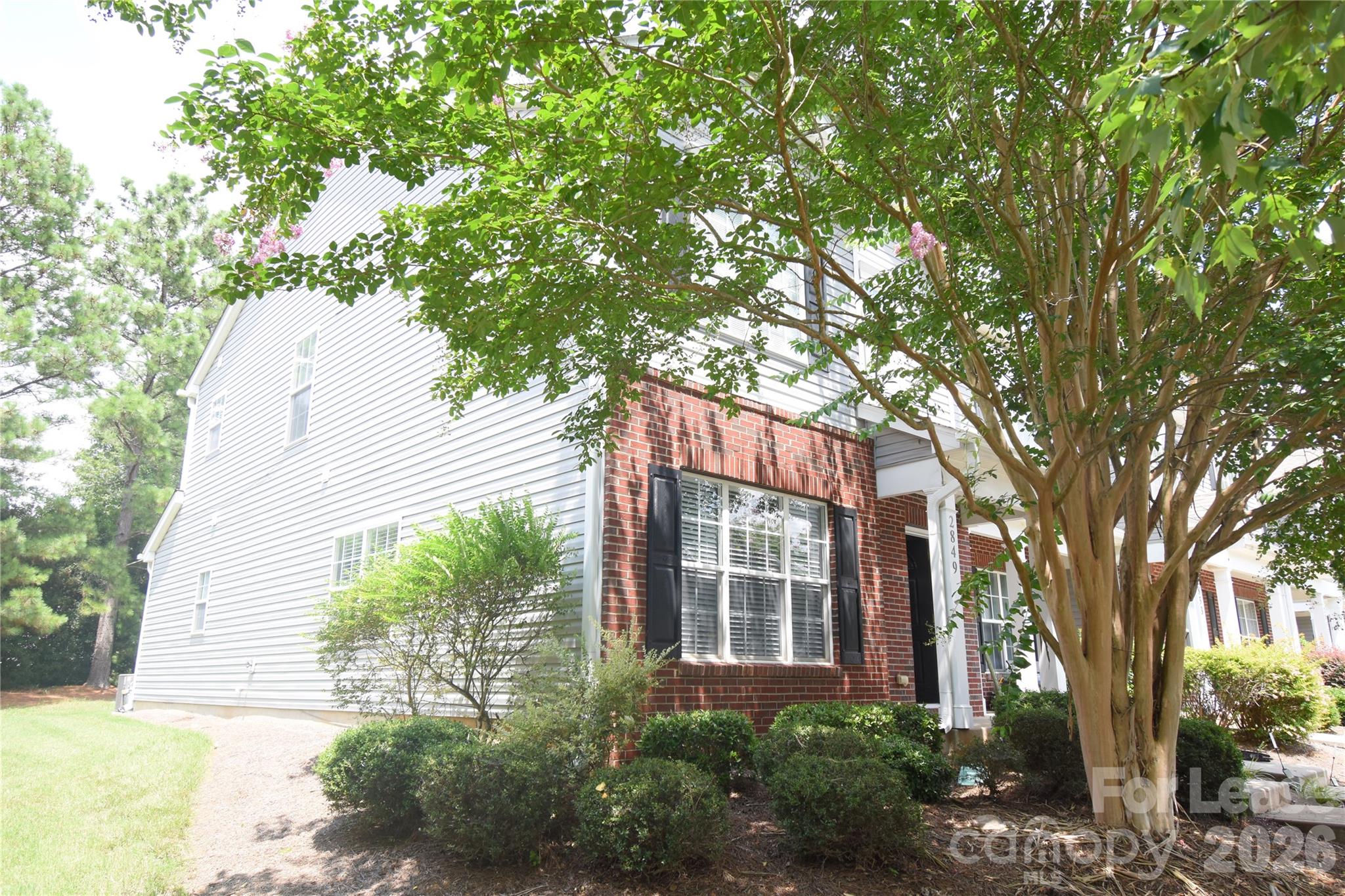 Townhouse at 2849 Summergrove Court, Matthews, photo 3 of 23