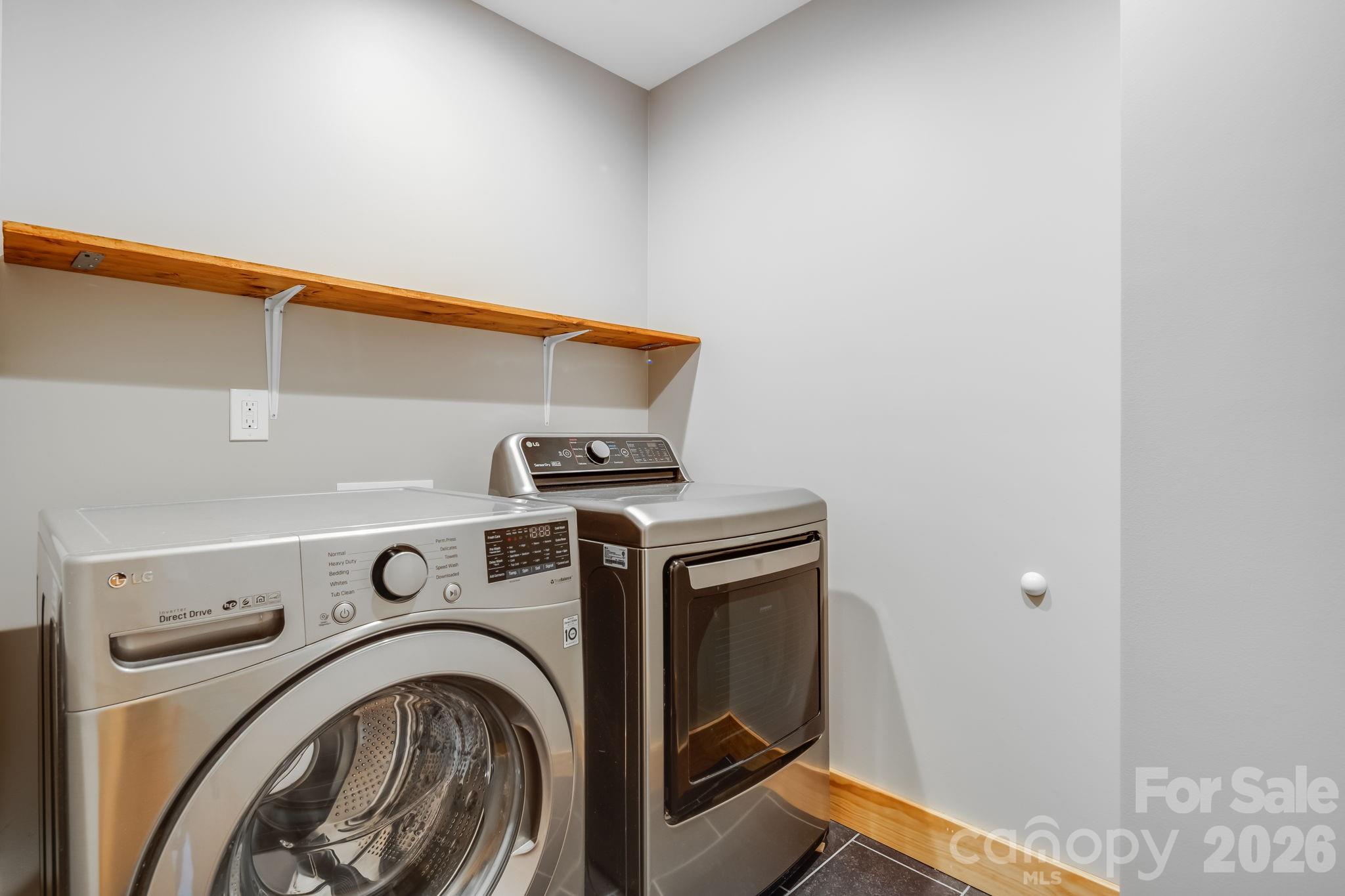 LG Washer and Dryer convey - 10 Davenport Place, Asheville