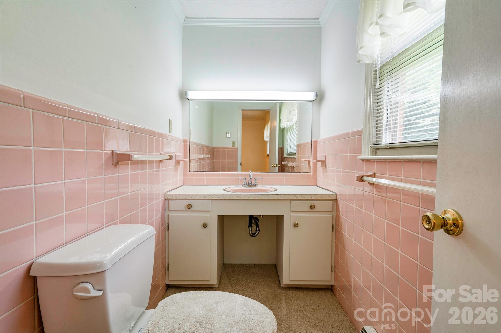 Half Bath - 1606 Spangler Drive, Shelby