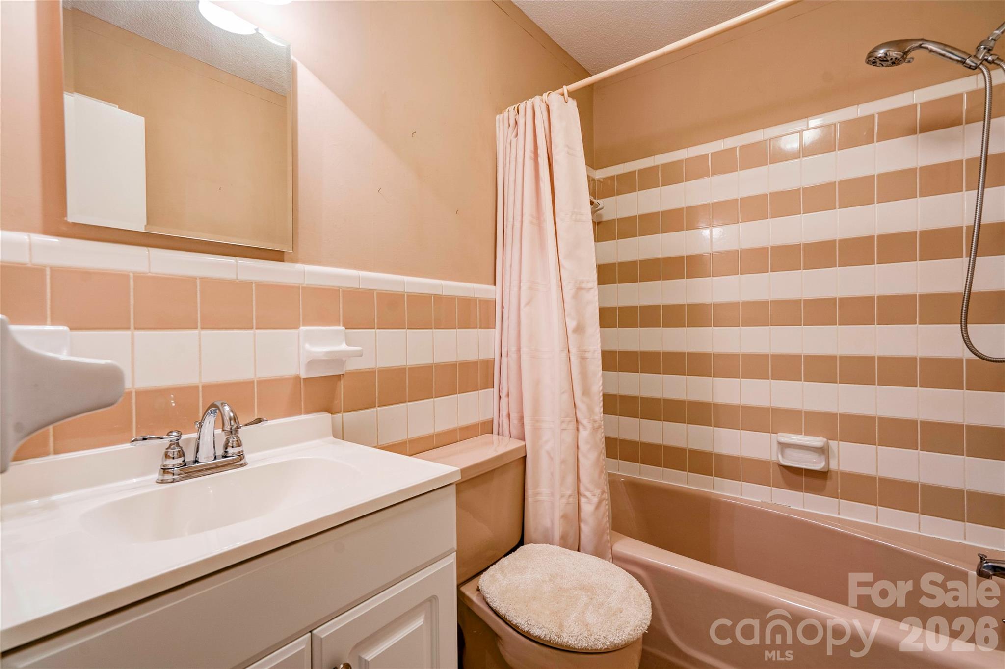 Bathroom - 1606 Spangler Drive, Shelby