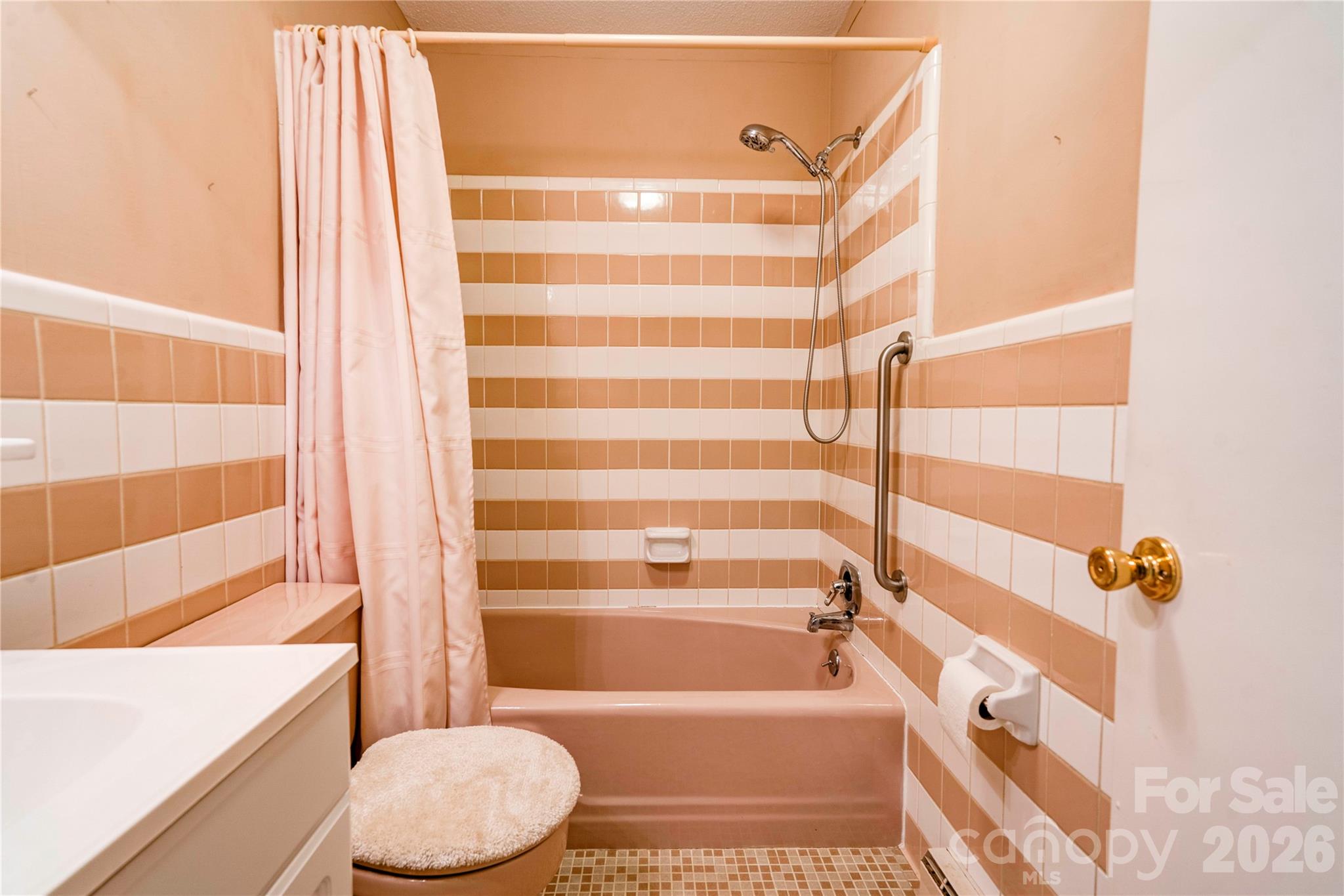 Bathroom - 1606 Spangler Drive, Shelby