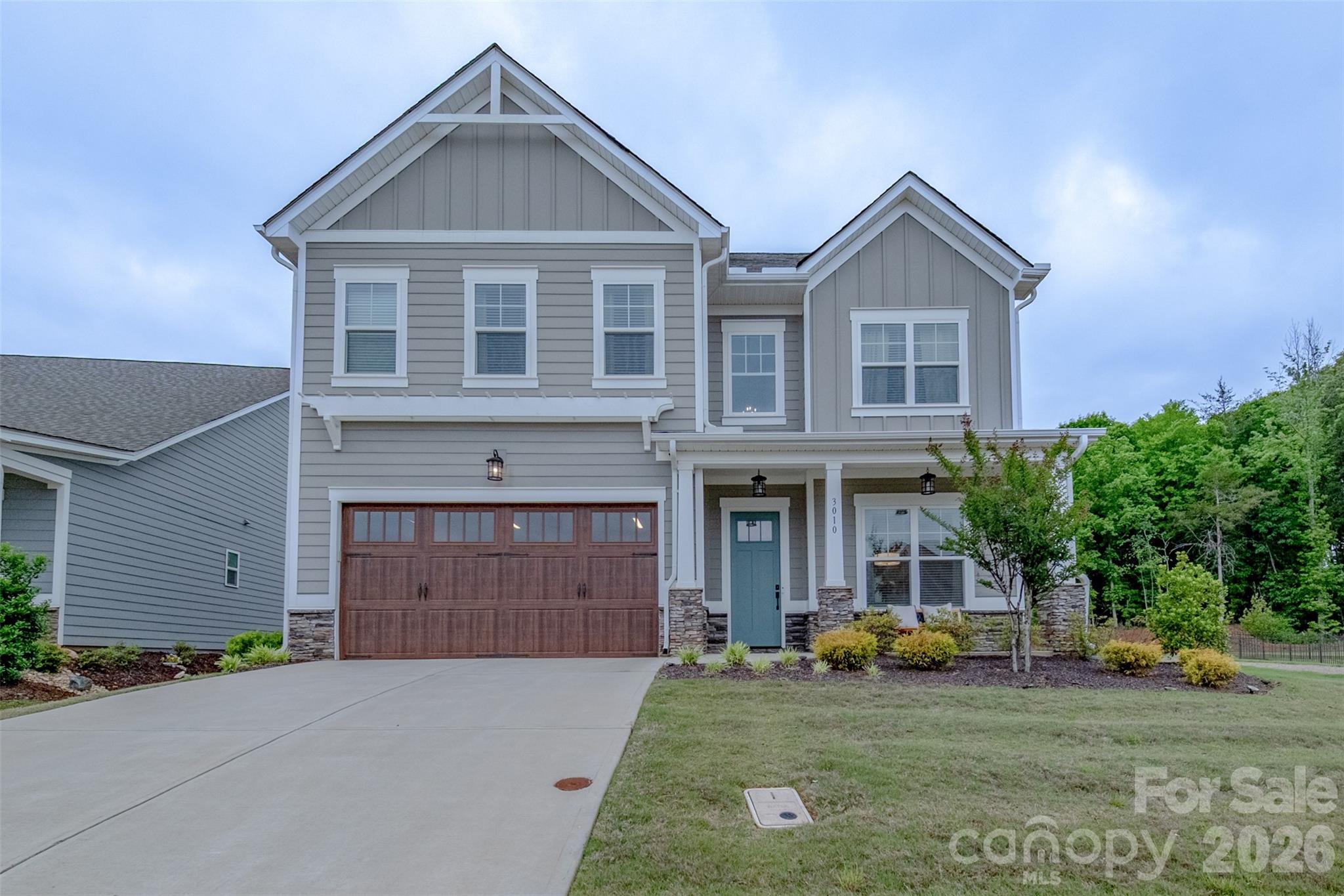 Single Family Residence at 3010 Alveston Drive NW, Concord, photo 3 of 43