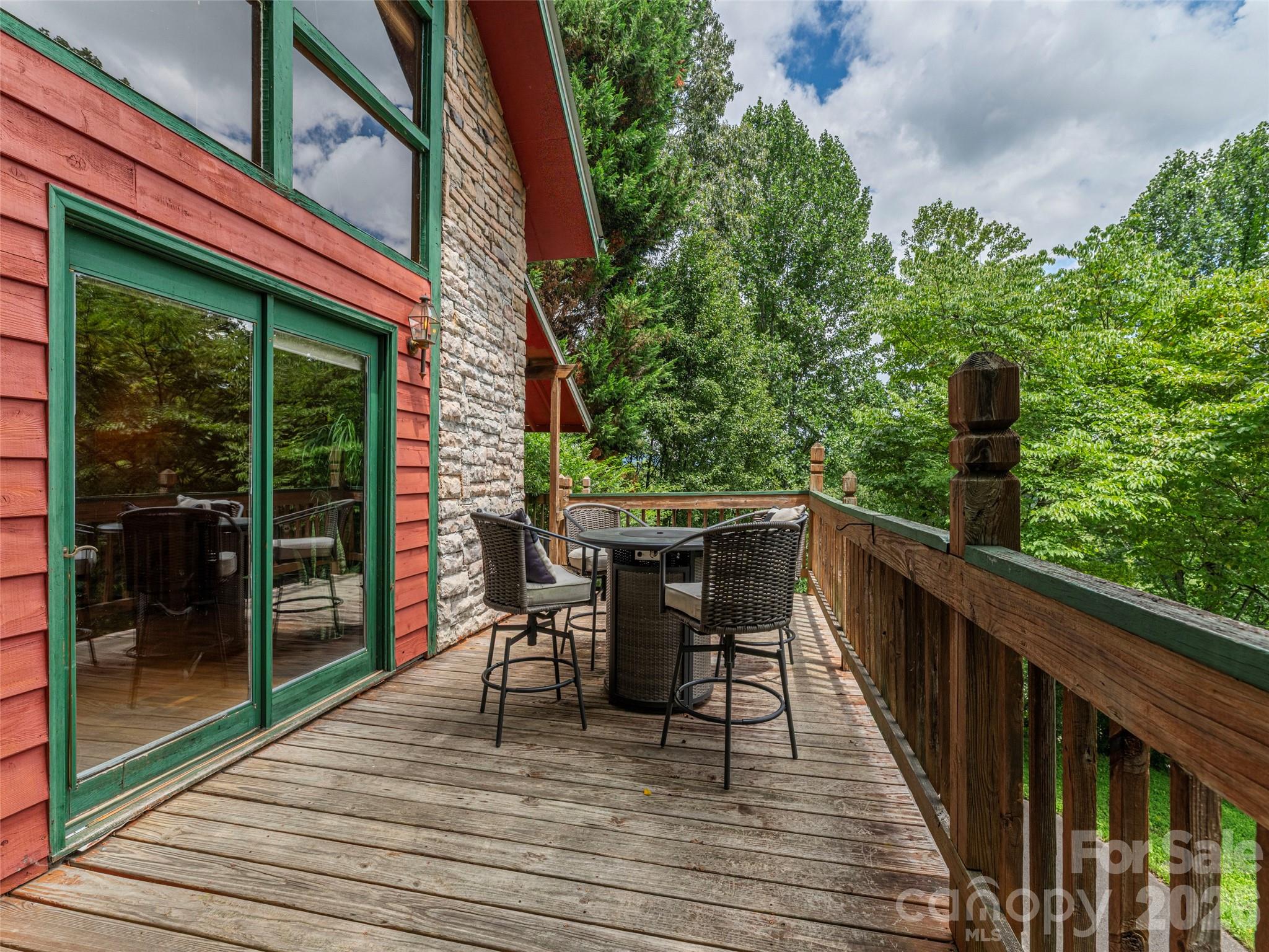 Single Family Residence at 215 Hall Top Road, Waynesville, photo 7 of 35