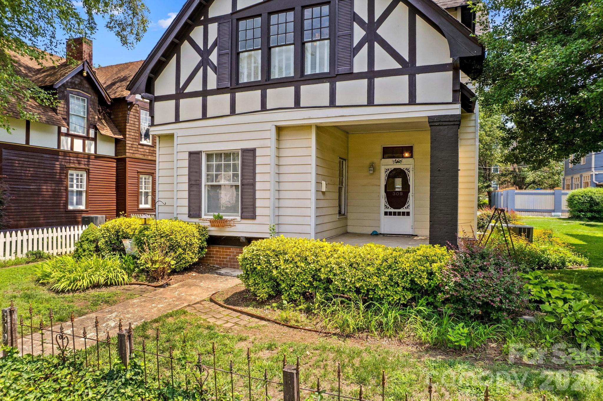 Single Family Residence at 309 N Ellis Street, Salisbury, photo 5 of 48