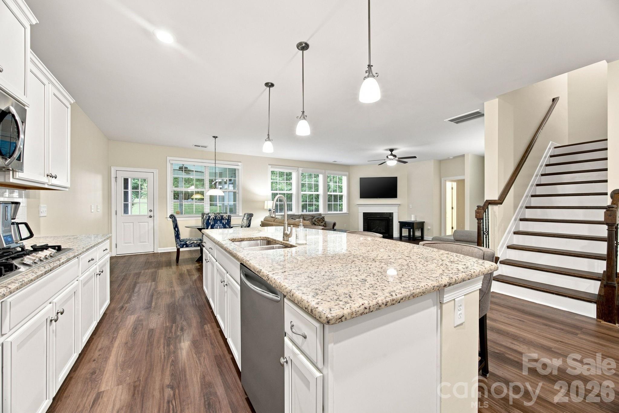 Stunning Kitchen - 2709 Sugaree Court, Waxhaw