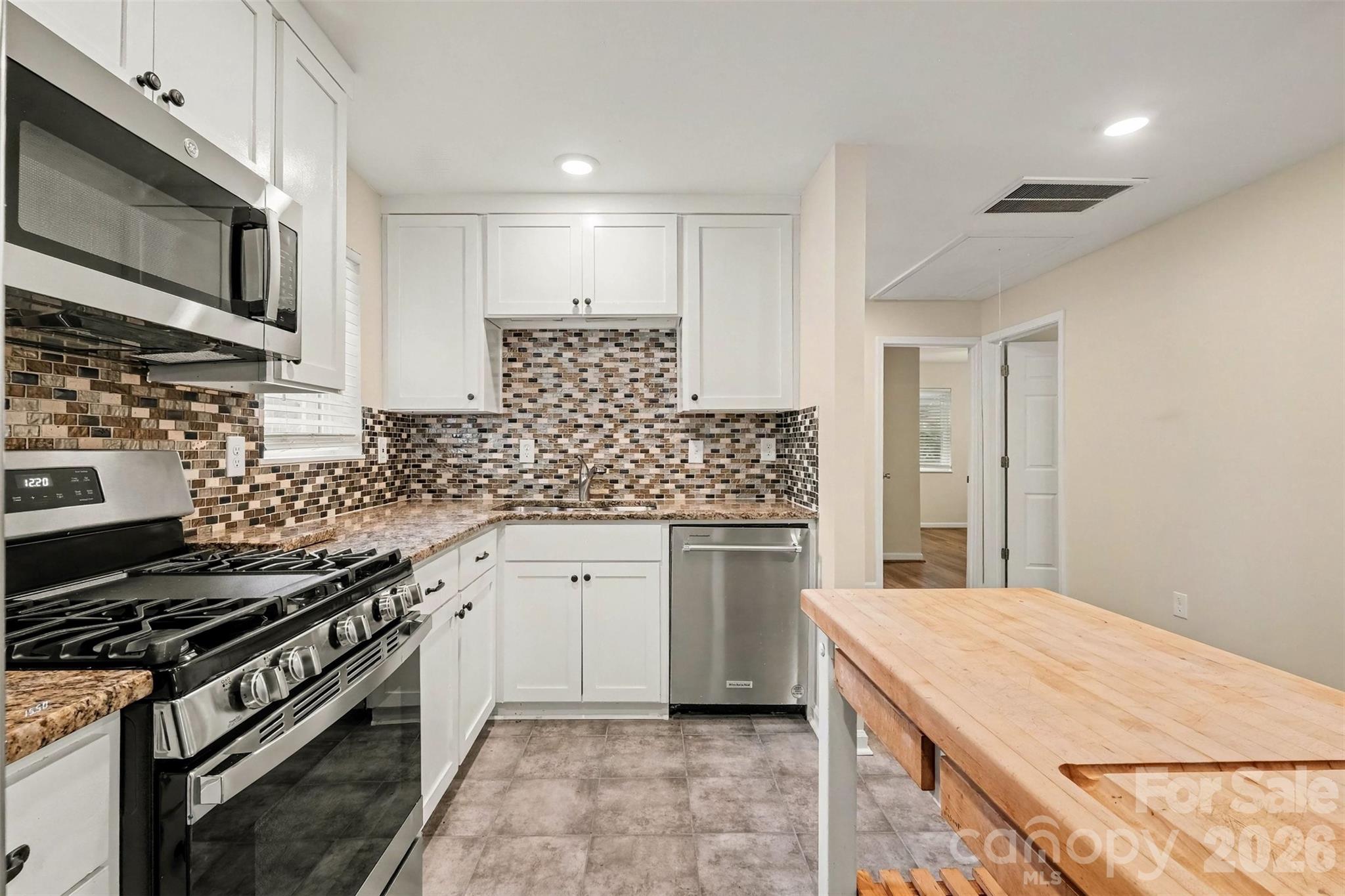 Kitchen - 1352 Steed Street, Rock Hill
