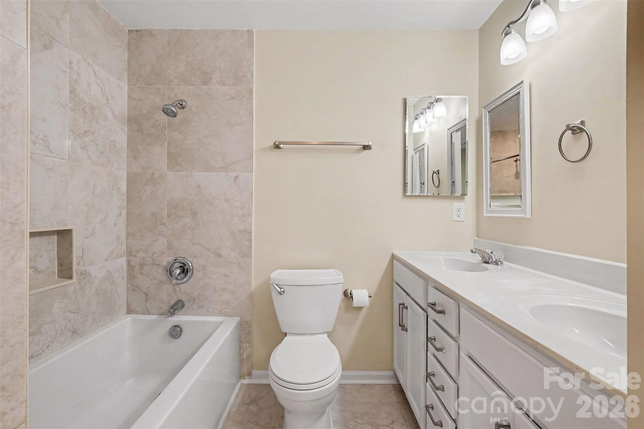 Primary Bathroom - 1352 Steed Street, Rock Hill