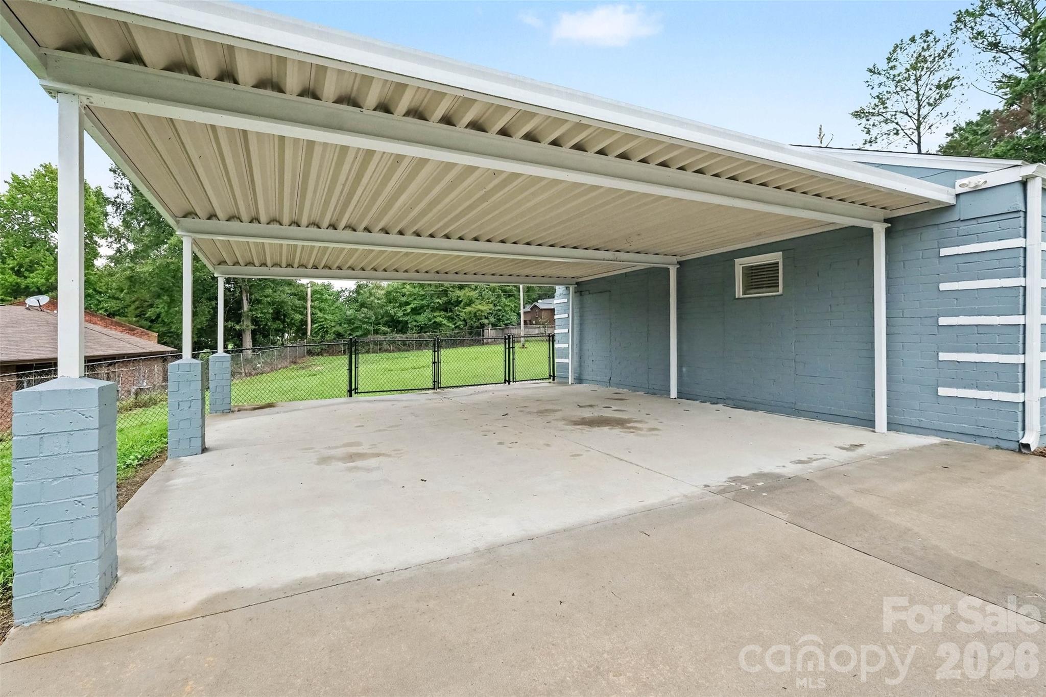 Spacious covered parking - 1352 Steed Street, Rock Hill