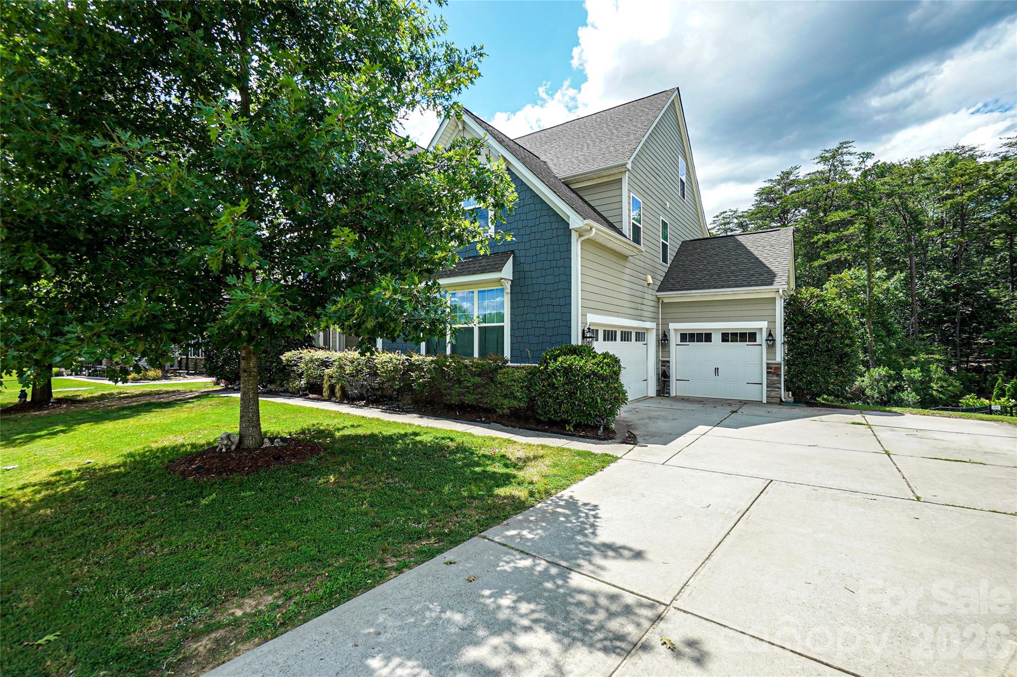 Single Family Residence at 1238 Stonecrest Boulevard, Fort Mill, photo 37 of 42
