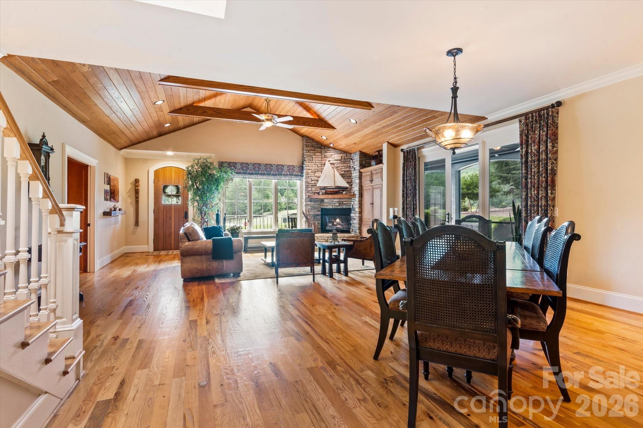 Expansive Open Floor Plan - 6 Jasmine Lane, Brevard
