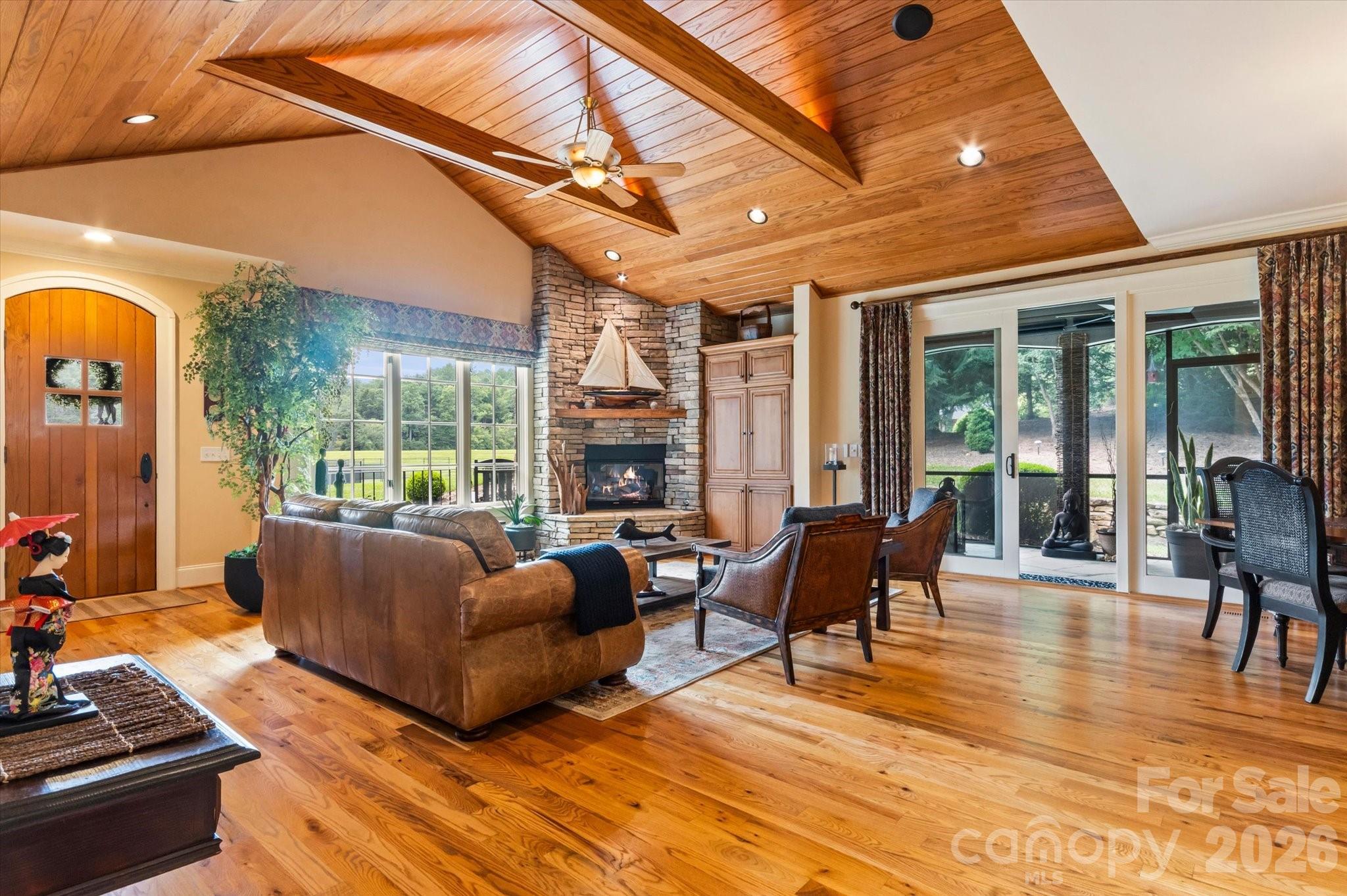 Warm and Welcoming - 6 Jasmine Lane, Brevard
