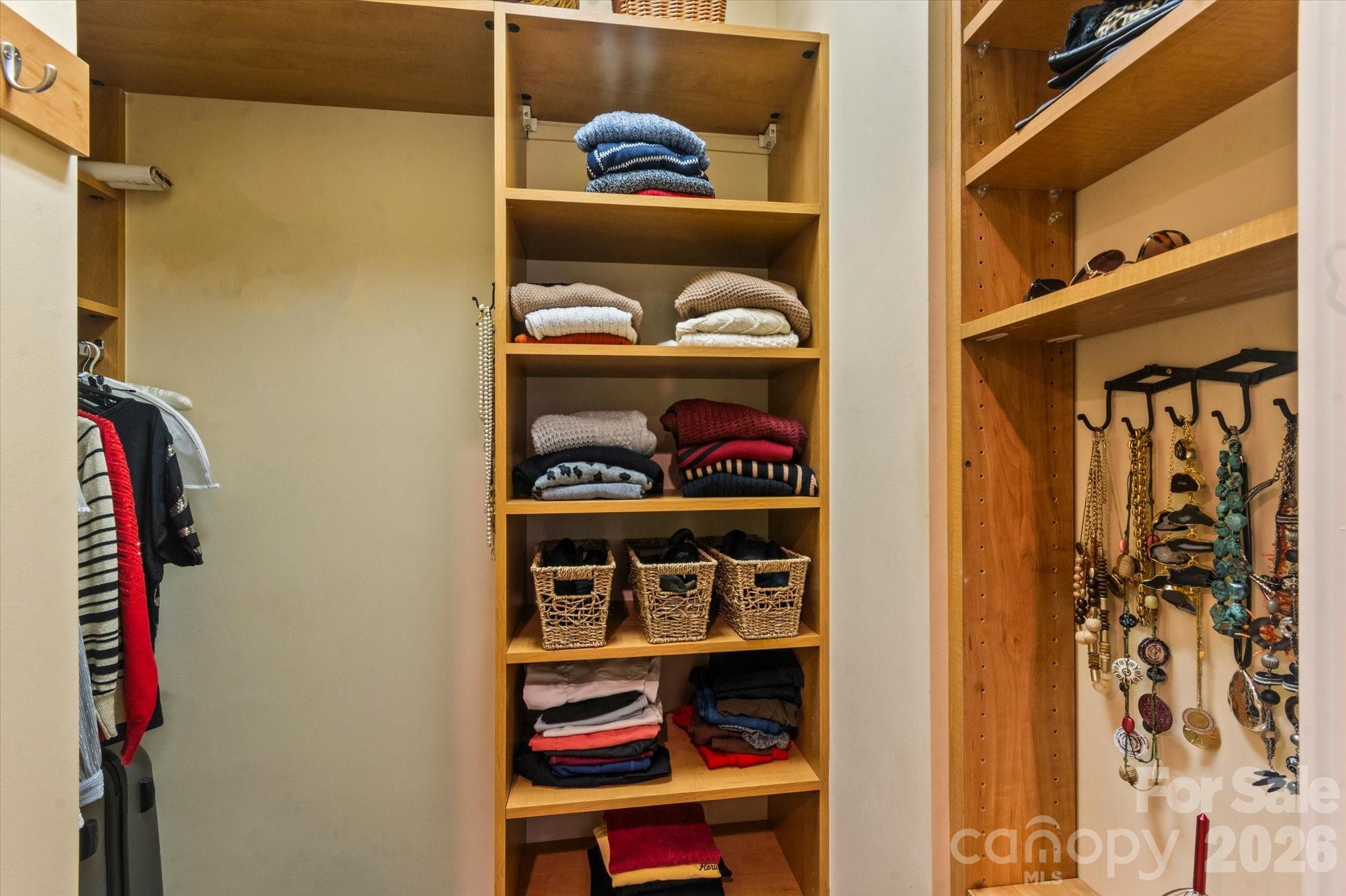 Closet Built-Ins - 6 Jasmine Lane, Brevard
