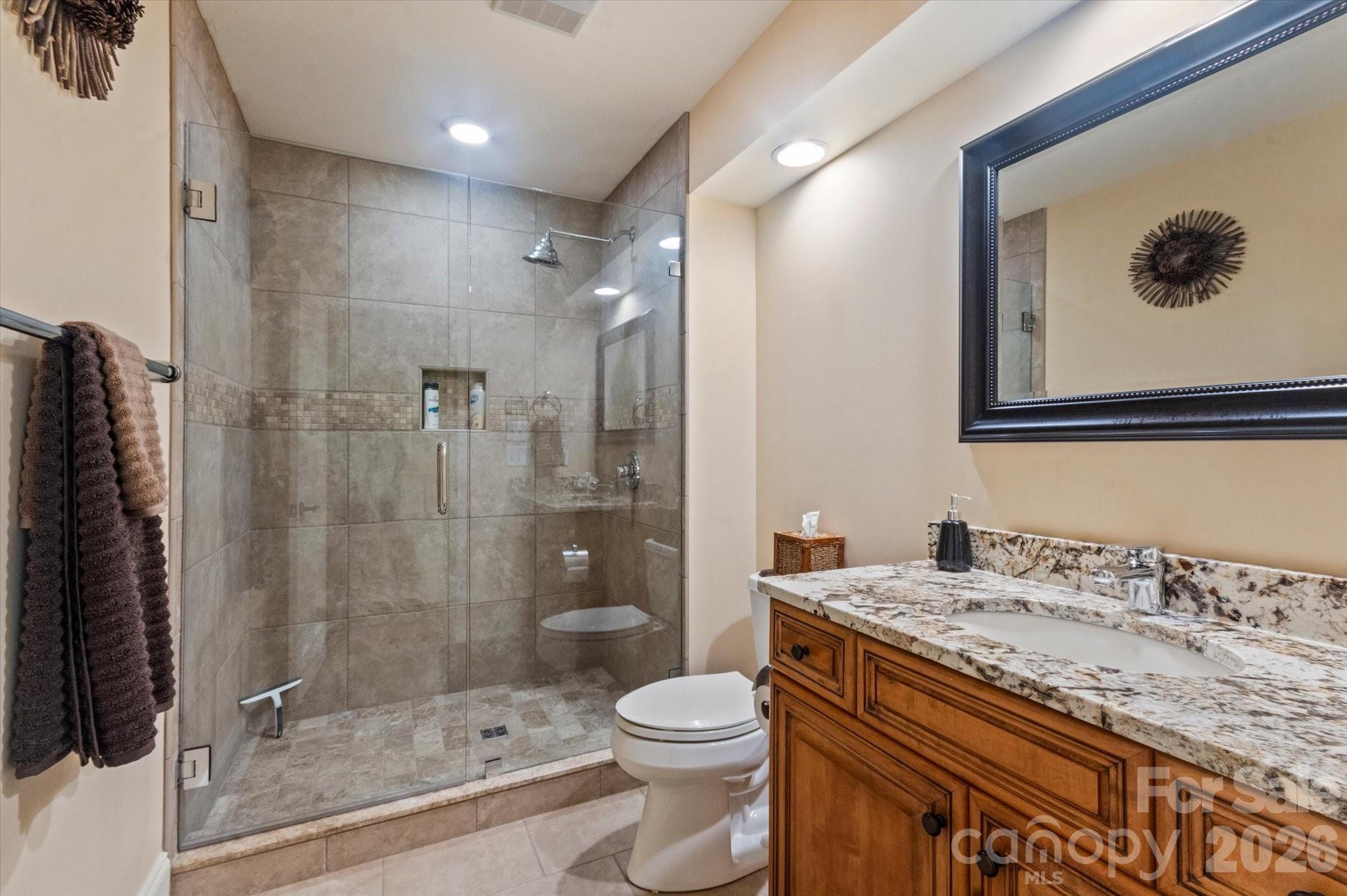 3rd Bedroom EnSuite Bath - 6 Jasmine Lane, Brevard