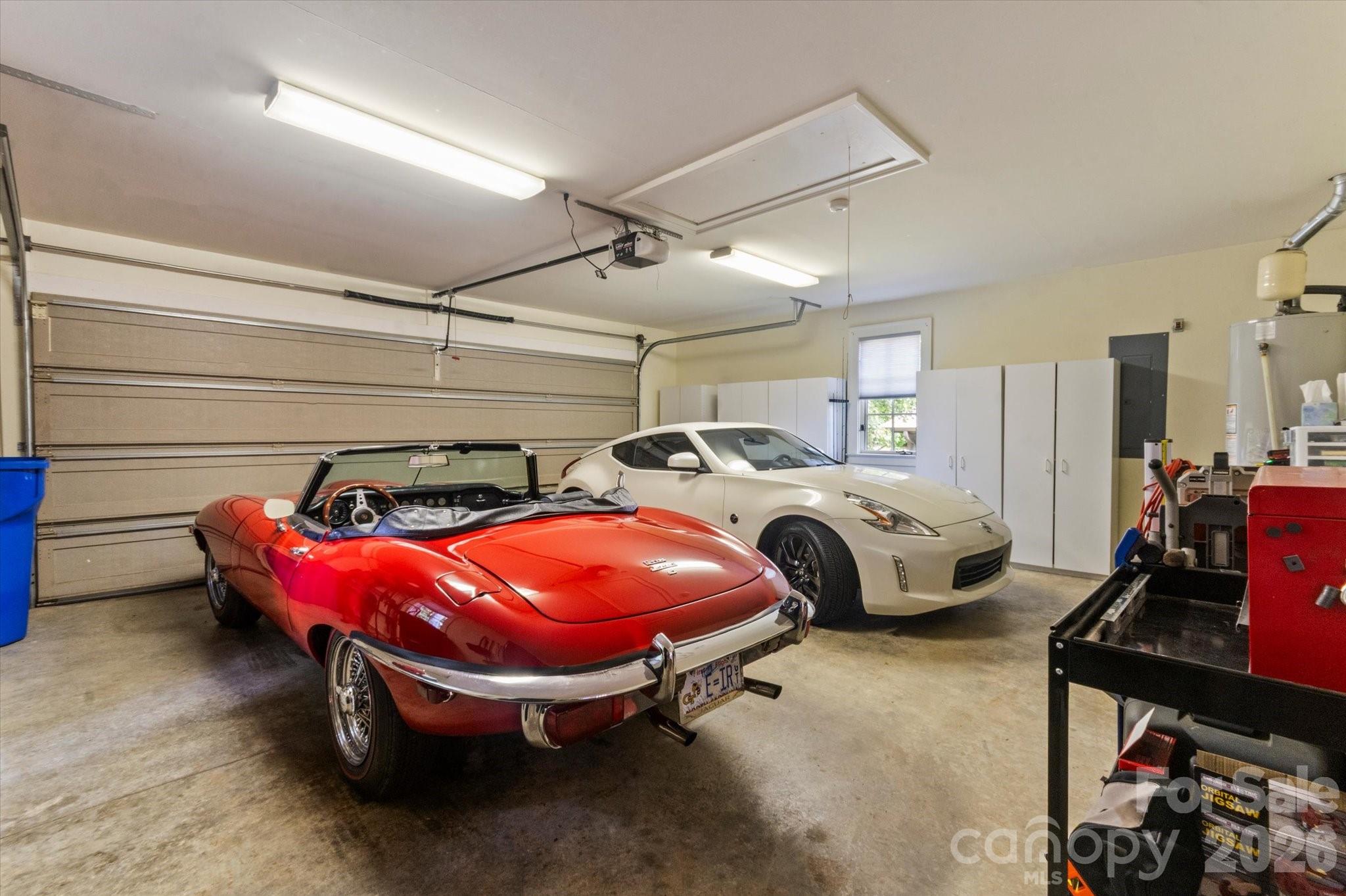 Oversized Garage - 6 Jasmine Lane, Brevard